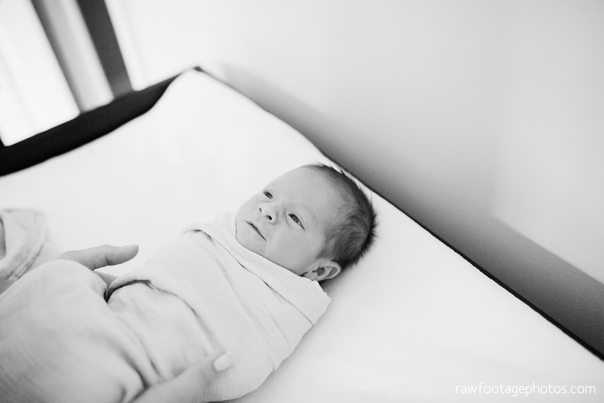 london_ontario_newborn_photographer-newborn_lifestyle_photography-baby_boy-raw_footage_photography007.jpg