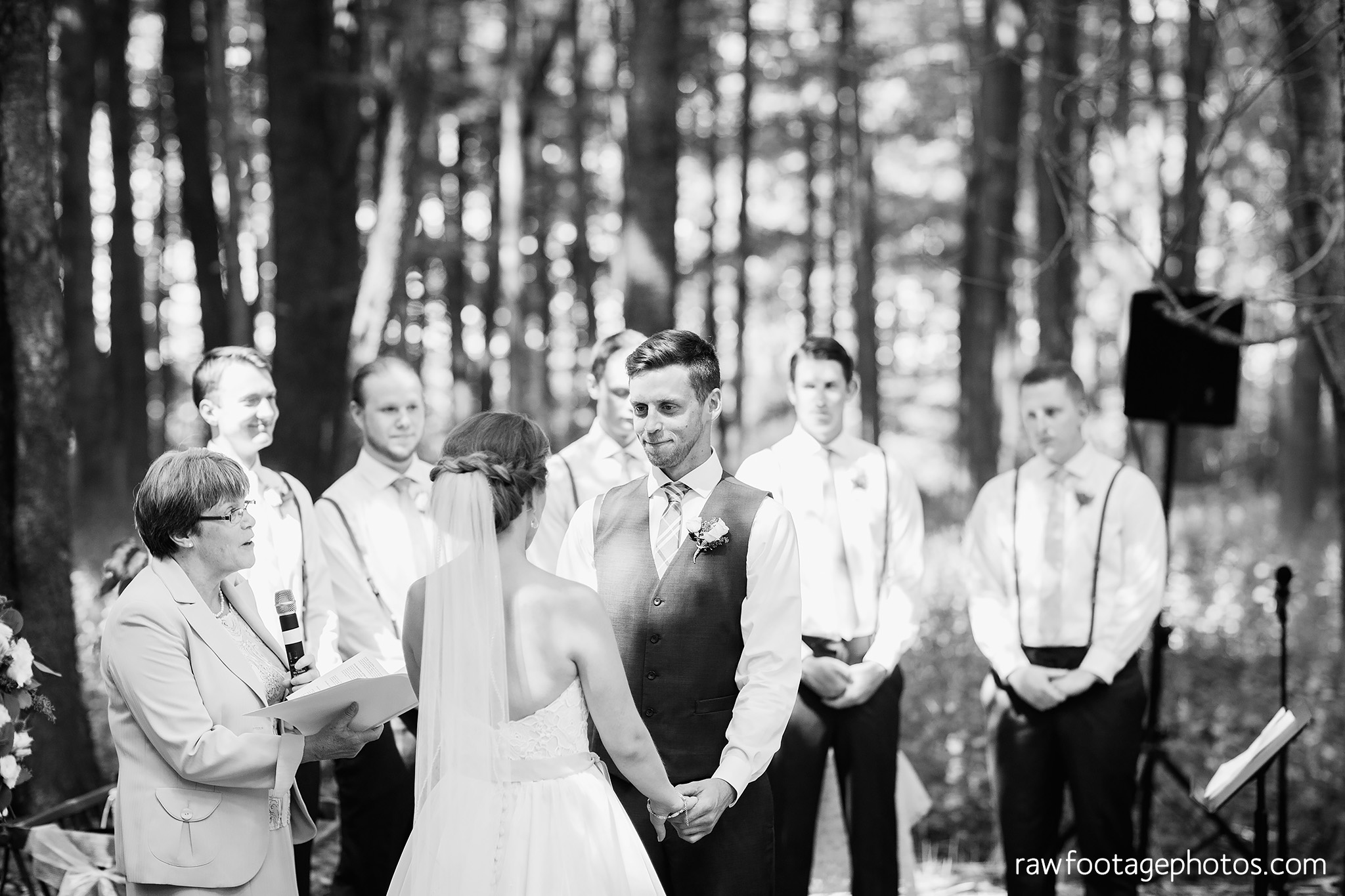 London_Ontario_Wedding_Photographer-Raw_Footage_photography-Forest_wedding-Woodsy_wedding-DIY_Wedding-Candid_Wedding_Photography025.jpg