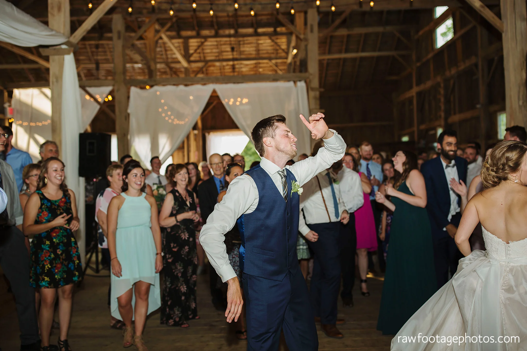London_Ontario_Wedding_Photographer-Raw_Footage_photography-Forest_wedding-Woodsy_wedding-DIY_Wedding-Candid_Wedding_Photography077.jpg