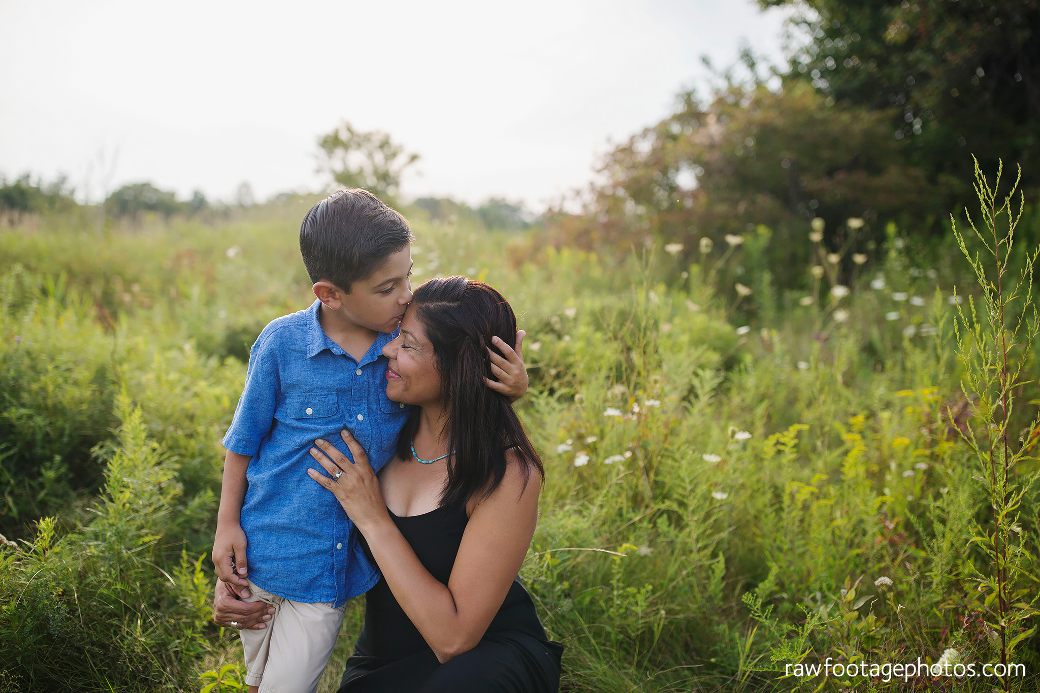 LONDON_ONTARIO_FAMILY_PHOTOGRAPHER-FALL_FAMILY_SESSION-RAW_FOOTAGE_PHOTOGRAPHY012.jpg
