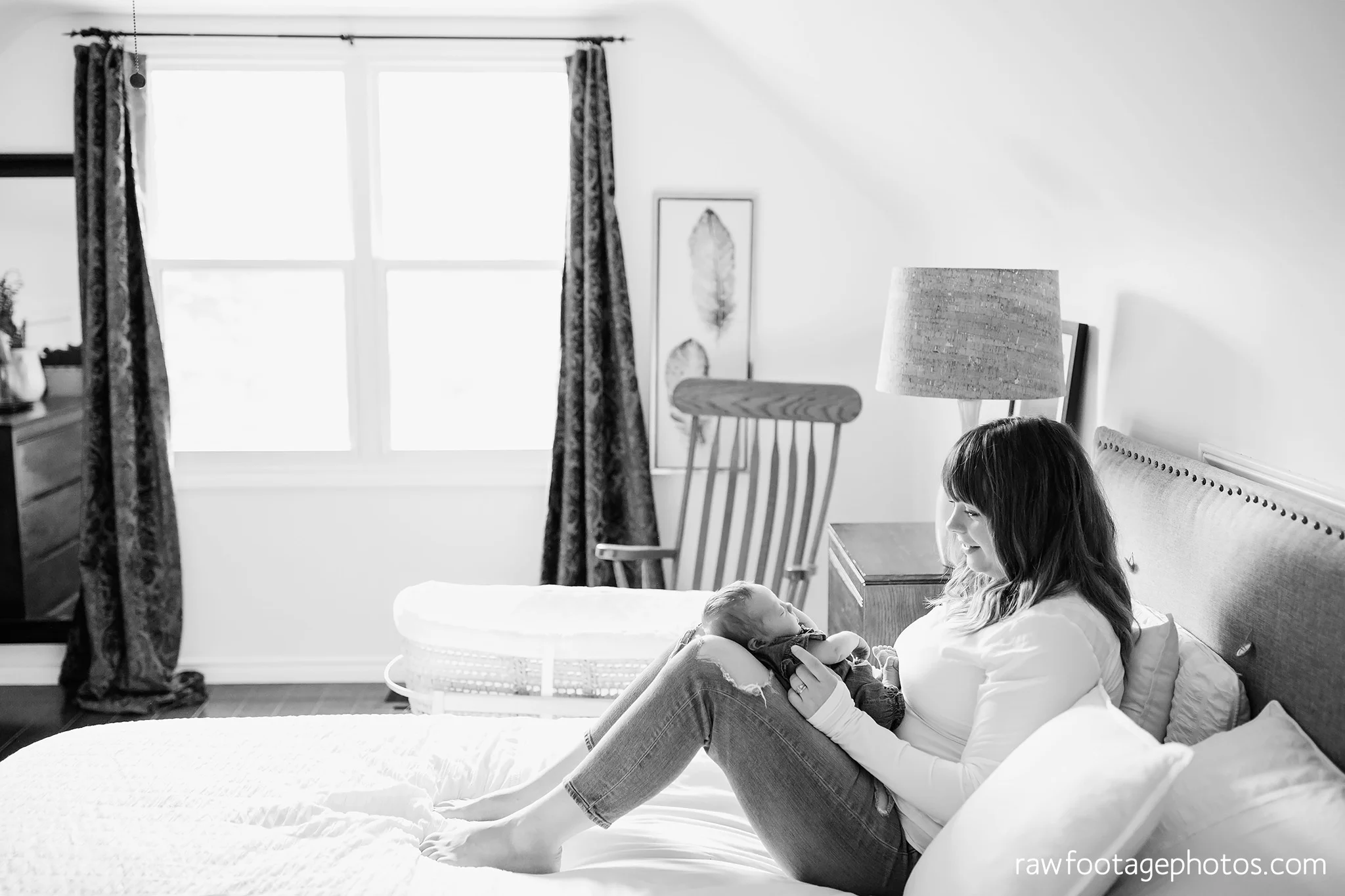 london_ontario_newborn_lifestyle_photography-in_home_newborn_session-raw_footage_photography008.jpg