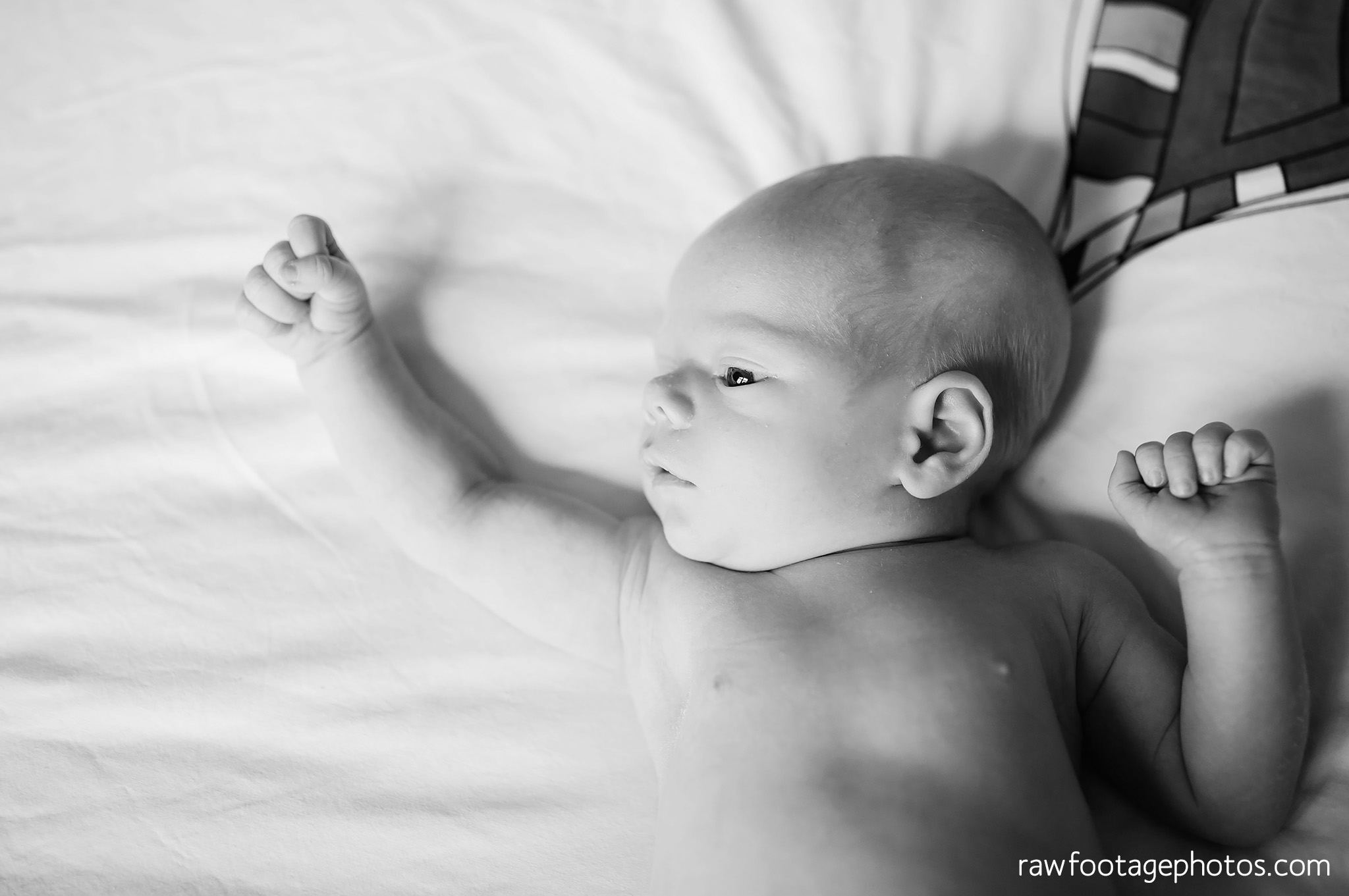 london_ontario_newborn_photographer-newborn_lifestyle_session-in_home_newborn_photos-raw_footage_photography031.jpg