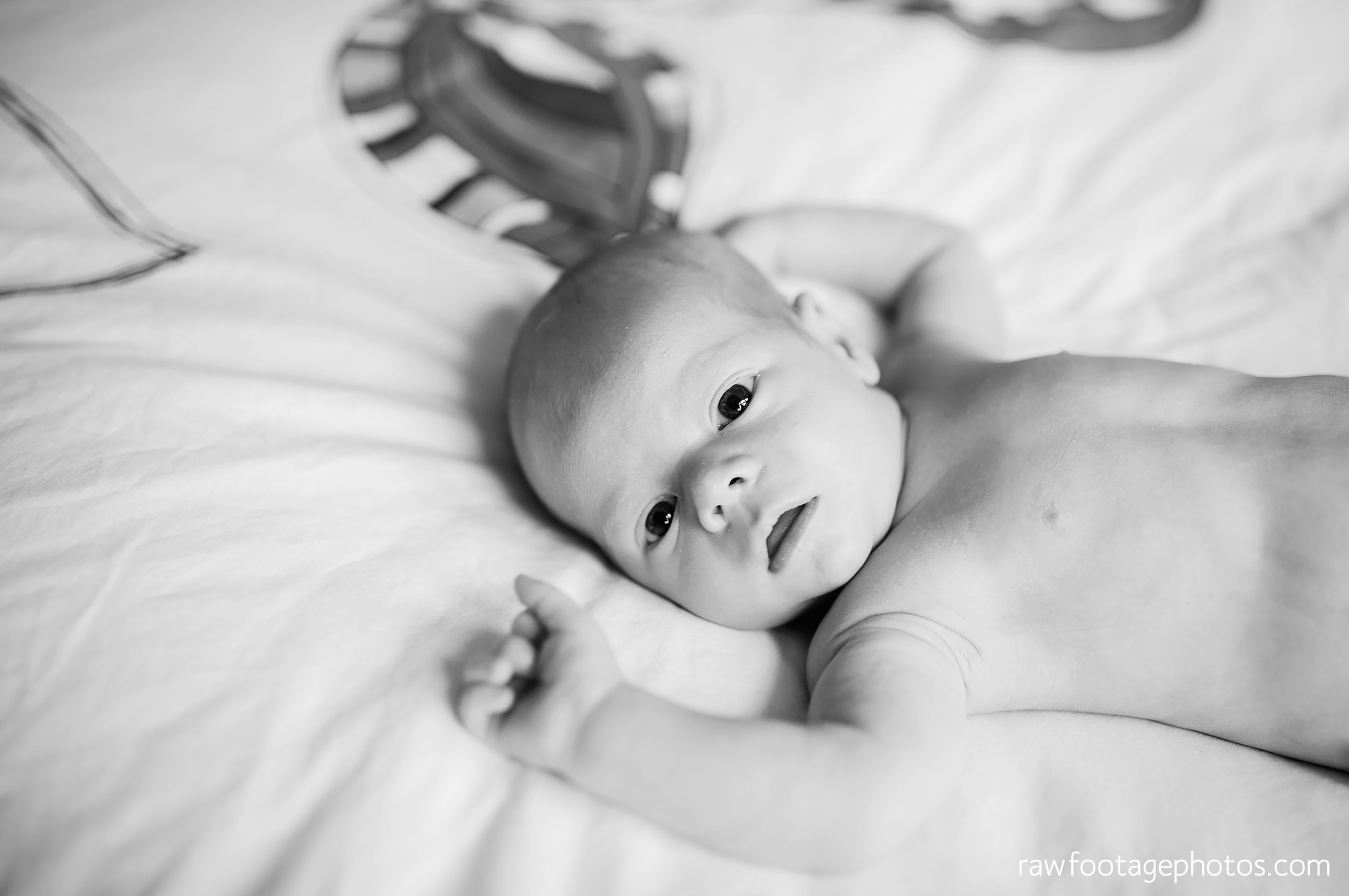 london_ontario_newborn_photographer-newborn_lifestyle_session-in_home_newborn_photos-raw_footage_photography032.jpg