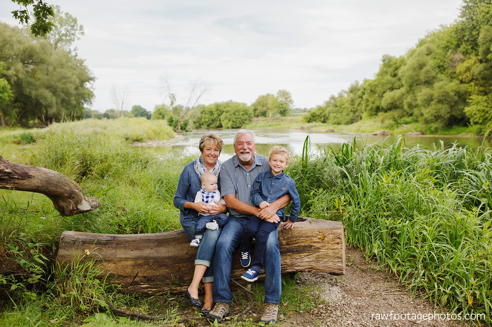 london_ontario_extended_family_photographer-raw_footage_photography007.jpg