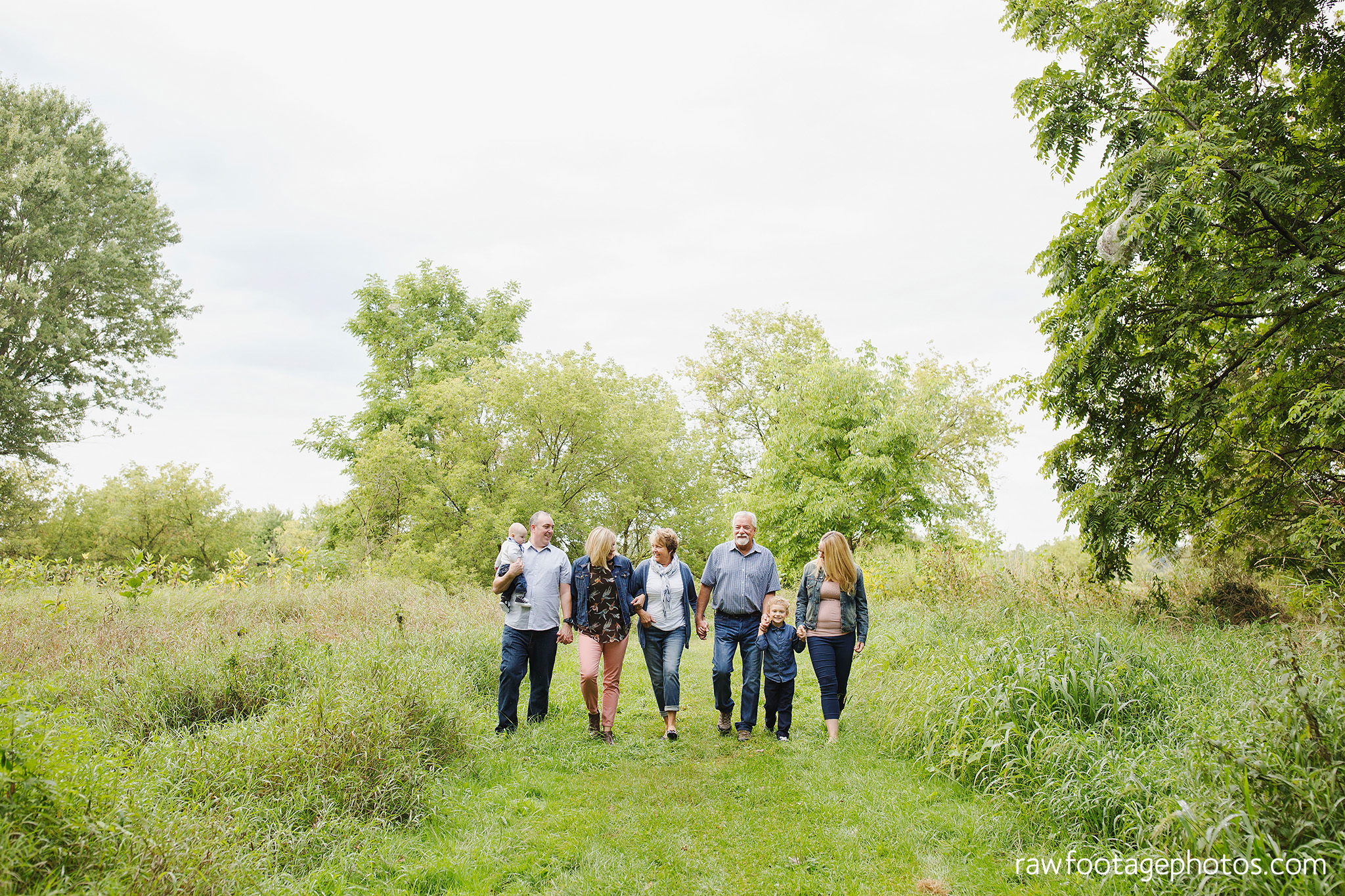 london_ontario_extended_family_photographer-raw_footage_photography014.jpg