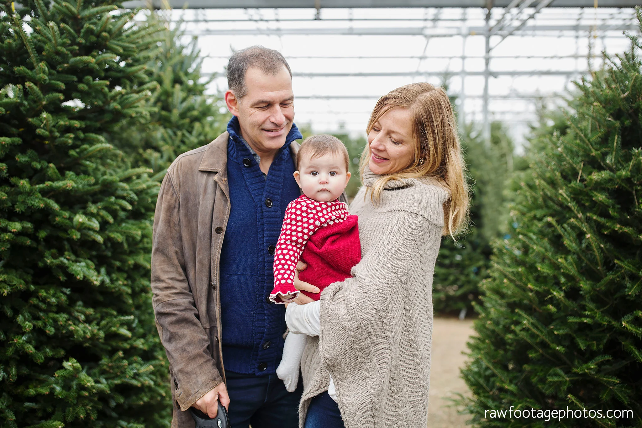 london_ontario_family_session_greenhouse-train_bridge-baby_girl-dog-raw_footage_photography018.jpg
