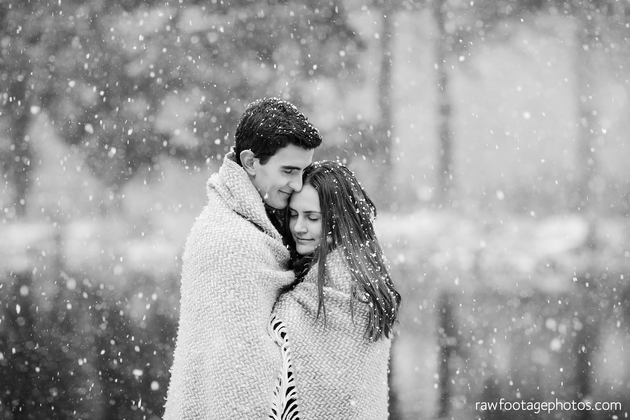 london_ontario_wedding_photographer-snowy_engagement_session-winter-barn-farm-snowflakes-blizzard-raw_footage_photography016.jpg