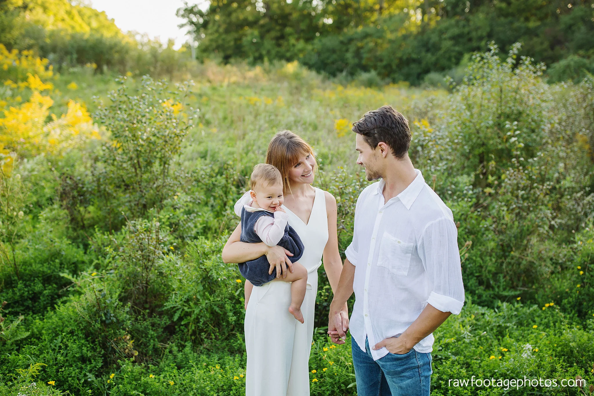 London_Ontario_Family_photographer-Fall_Minis-Woods-Forest-Nature-Candid-Lifestyle-Raw_Footage_Photography027.jpg
