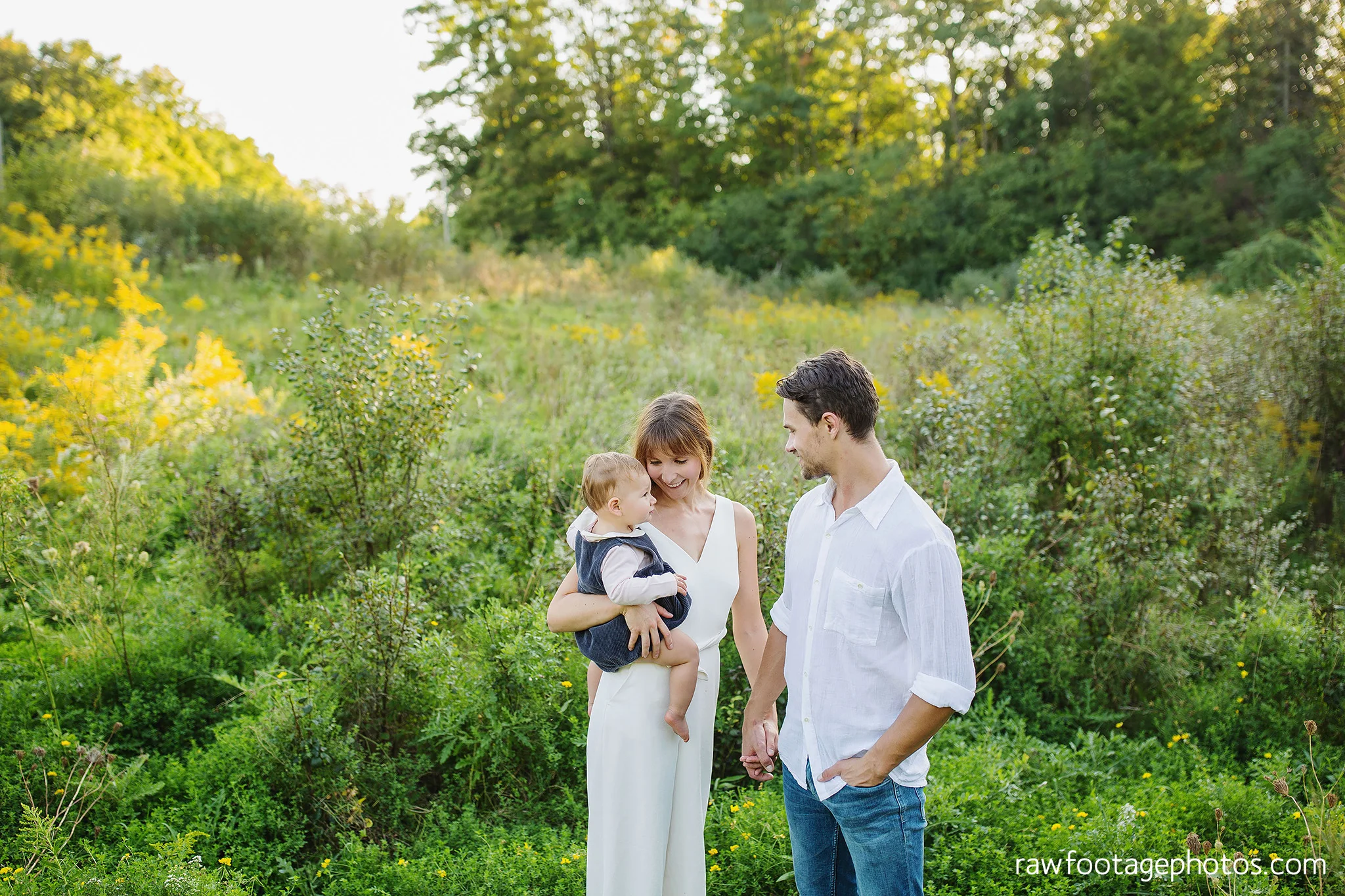 London_Ontario_Family_photographer-Fall_Minis-Woods-Forest-Nature-Candid-Lifestyle-Raw_Footage_Photography046.jpg