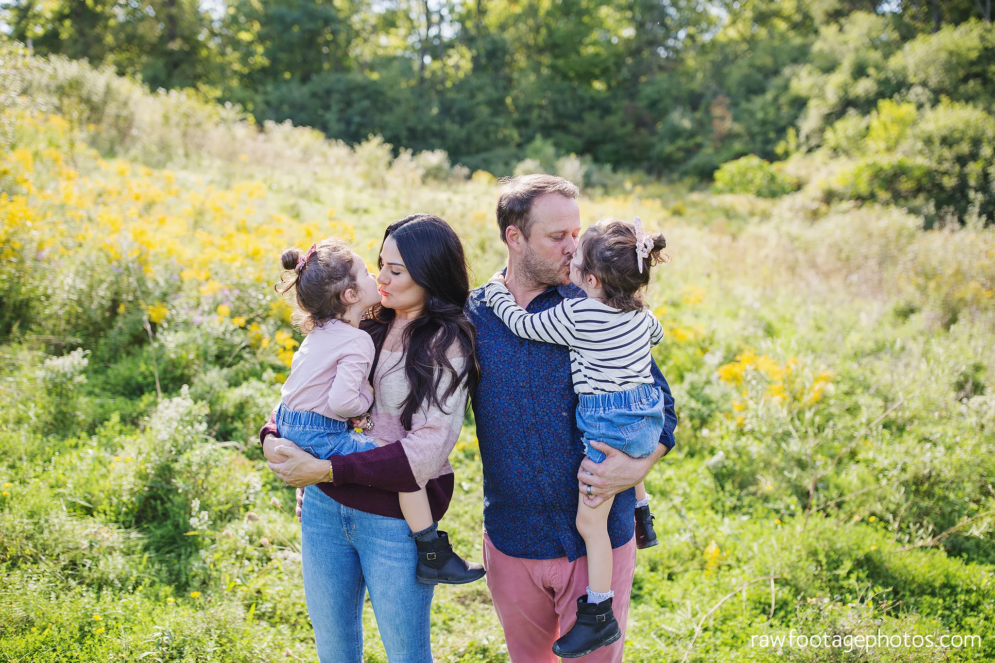 London_Ontario_Family_photographer-Fall_Minis-Woods-Forest-Nature-Candid-Lifestyle-Raw_Footage_Photography047.jpg