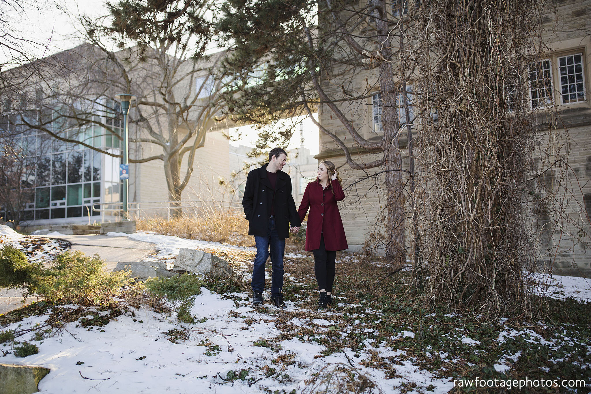 london_ontario_wedding_photographer-engagement_session-winter_e_session-snowy_couple_session-golden_hour_photos-cozy_winter_session-raw_footage_photography-dog002.jpg