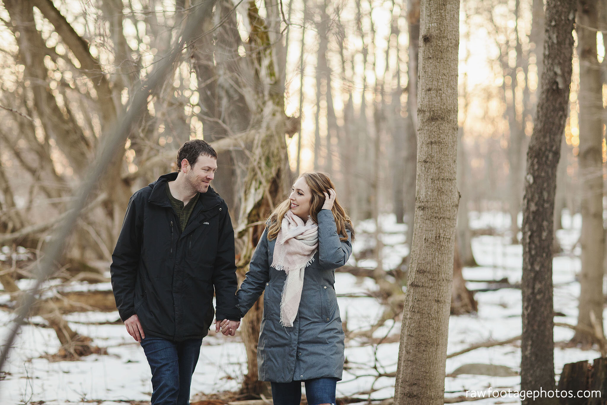london_ontario_wedding_photographer-engagement_session-winter_e_session-snowy_couple_session-golden_hour_photos-cozy_winter_session-raw_footage_photography-dog032.jpg