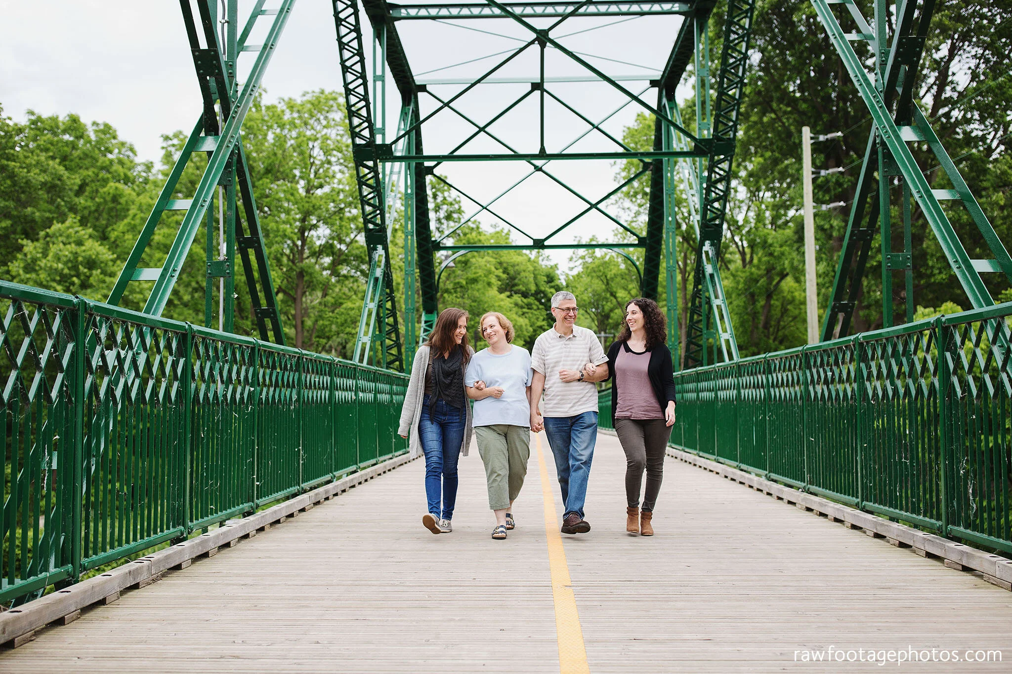 London_Ontario_Family_Photographer-Adult_Kids_Family_Session-Raw_Footage_Photography-007.jpg