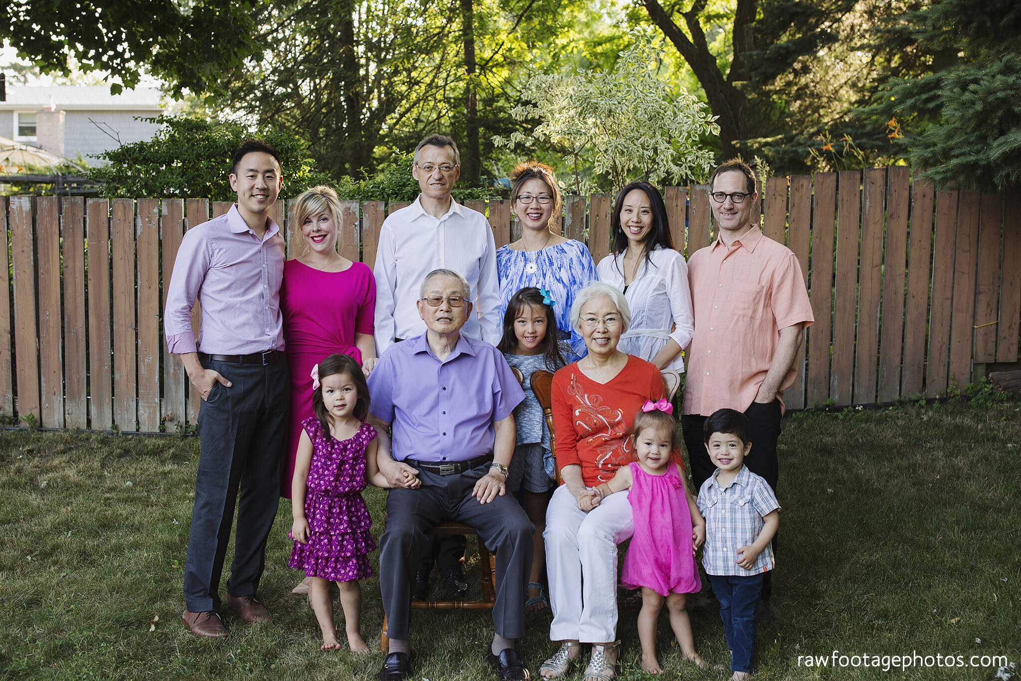 london_ontario_family_photographer-extended_family_session-grandparents-cousins-backyard_session-civic_gardens-raw_footage_photography-013.jpg
