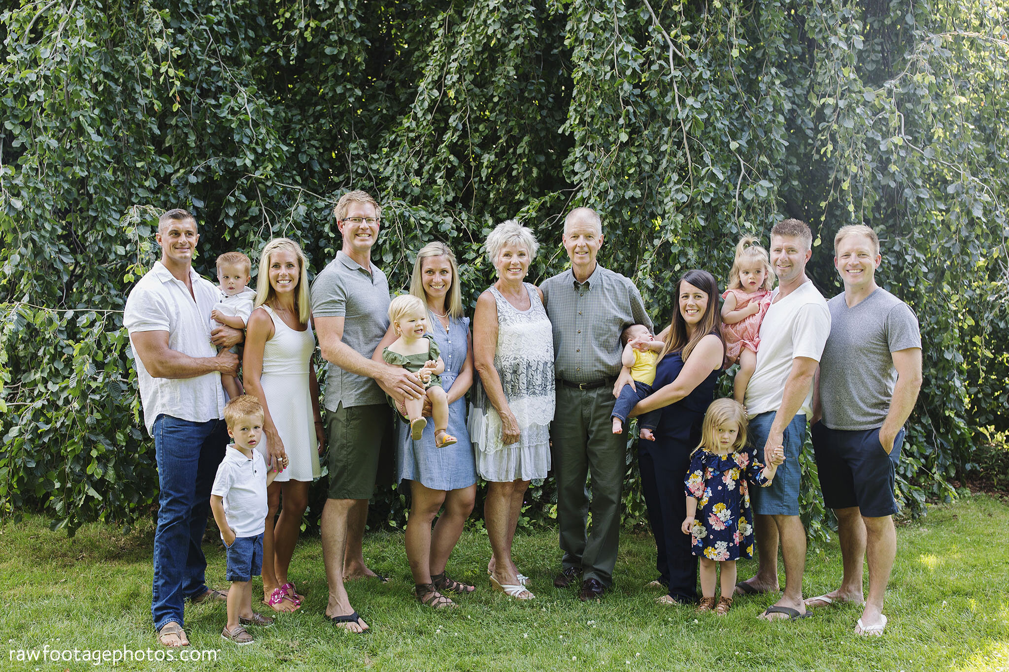 london_ontario_family_photographer-extended_family_session-grandparents-cousins-backyard_session-civic_gardens-raw_footage_photography-021.jpg