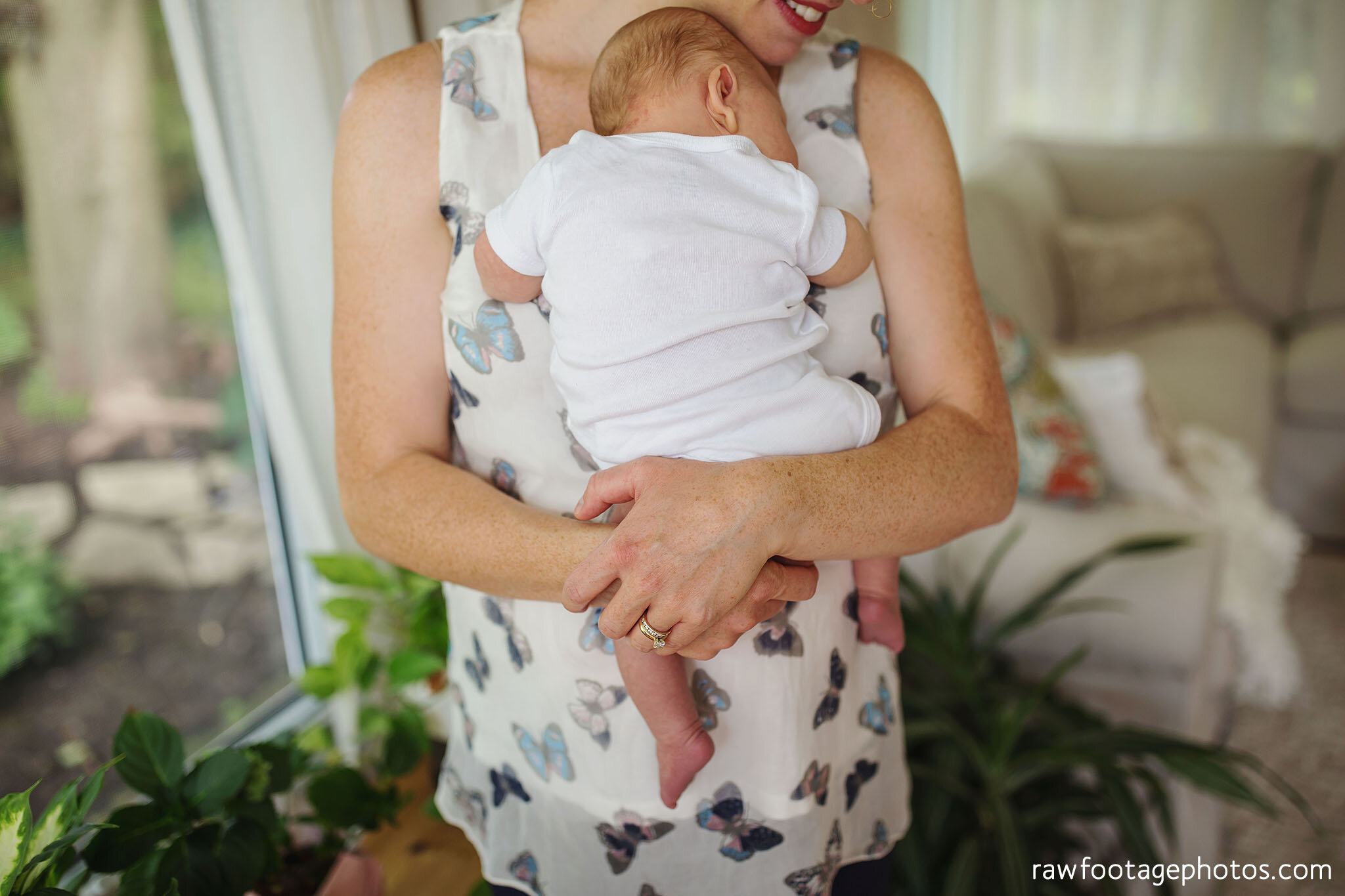 london_ontario_newborn_photographer-newborn_lifestyle_photography-in_home_newborn_session-lifestyle_family_photography-sibling_photography-brothers-baby_boy-007.jpg