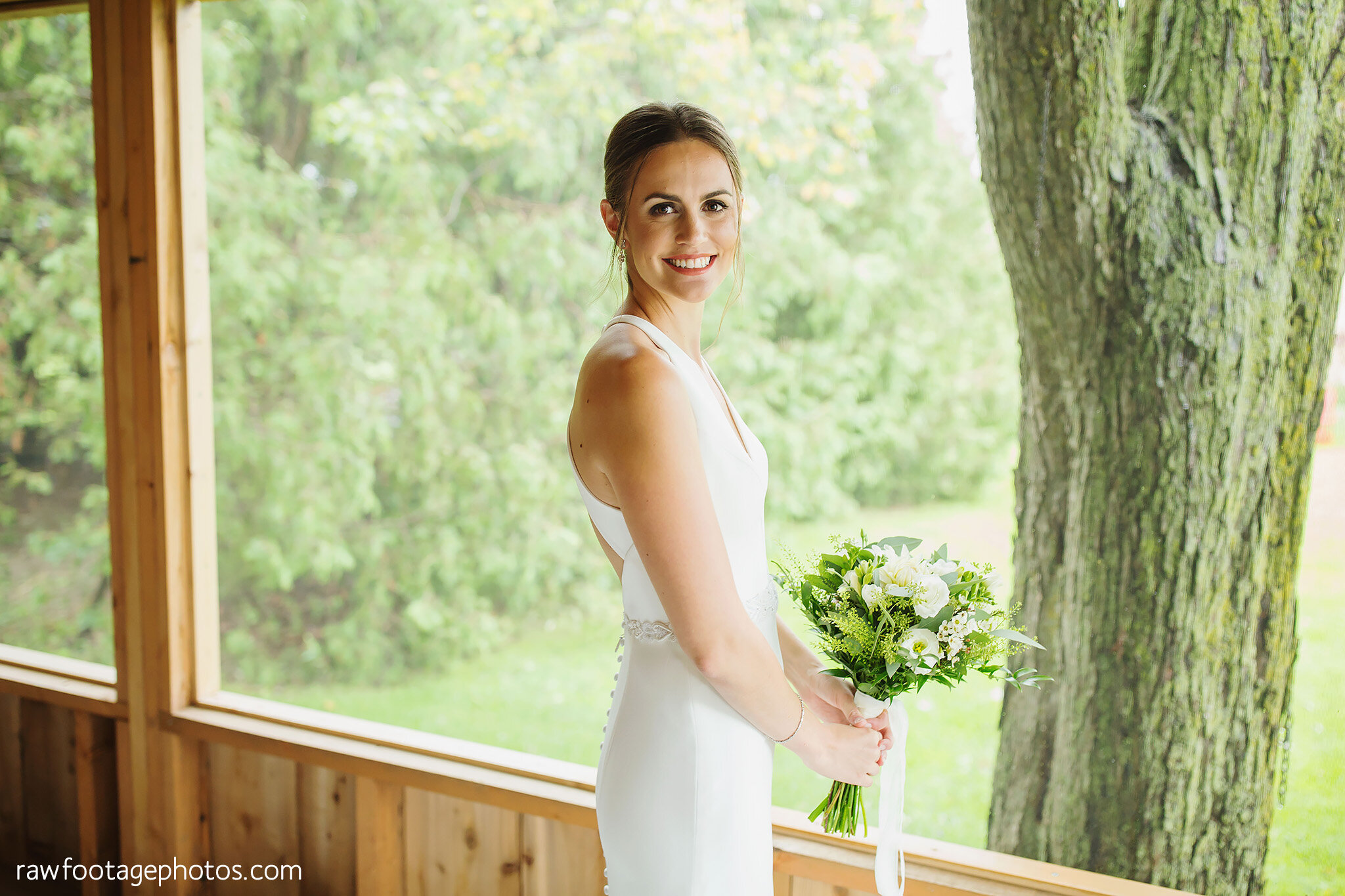 london_ontario_wedding_photographer-backyard_wedding-country_wedding-farm_wedding-first_look-ourdoor_ceremony-barn_reception-raw_footage_photography012.jpg