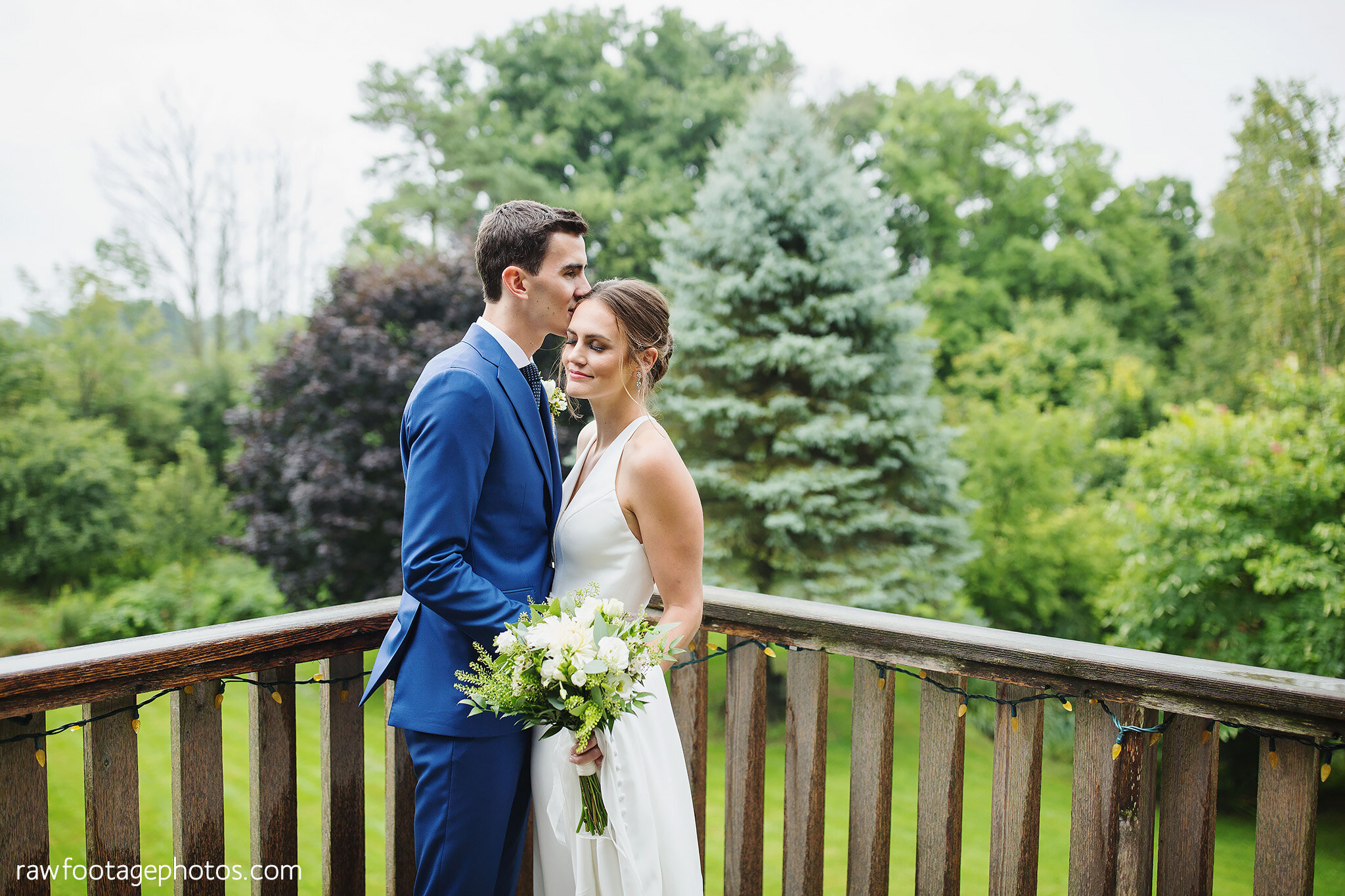 london_ontario_wedding_photographer-backyard_wedding-country_wedding-farm_wedding-first_look-ourdoor_ceremony-barn_reception-raw_footage_photography025.jpg