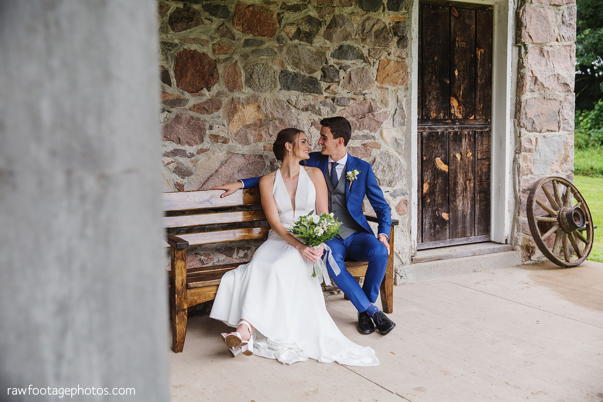 london_ontario_wedding_photographer-backyard_wedding-country_wedding-farm_wedding-first_look-ourdoor_ceremony-barn_reception-raw_footage_photography036.jpg