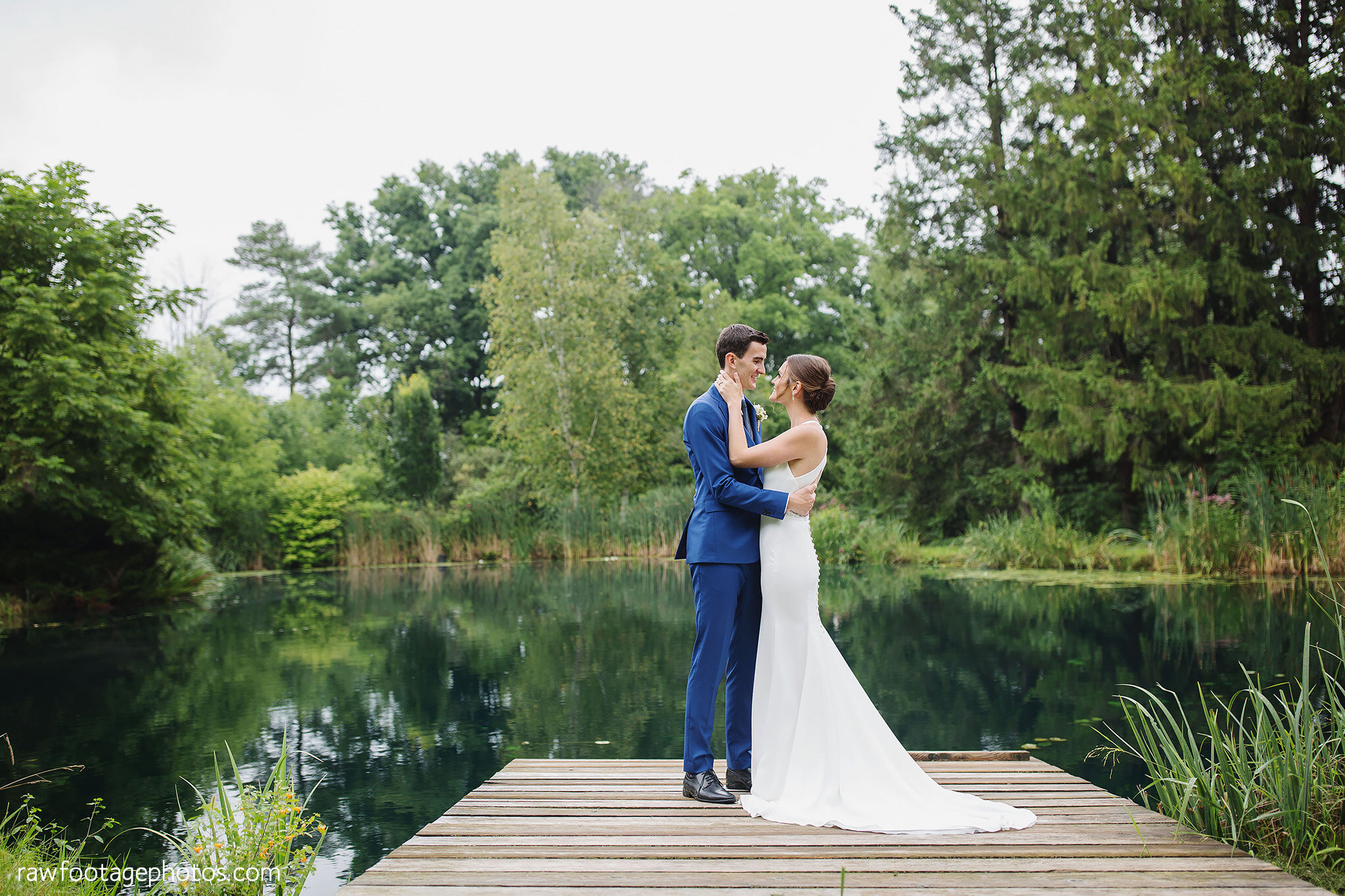 london_ontario_wedding_photographer-backyard_wedding-country_wedding-farm_wedding-first_look-ourdoor_ceremony-barn_reception-raw_footage_photography045.jpg