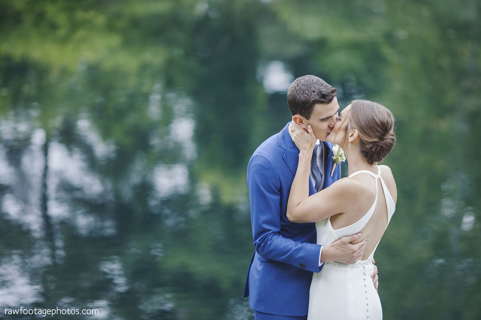 london_ontario_wedding_photographer-backyard_wedding-country_wedding-farm_wedding-first_look-ourdoor_ceremony-barn_reception-raw_footage_photography049.jpg