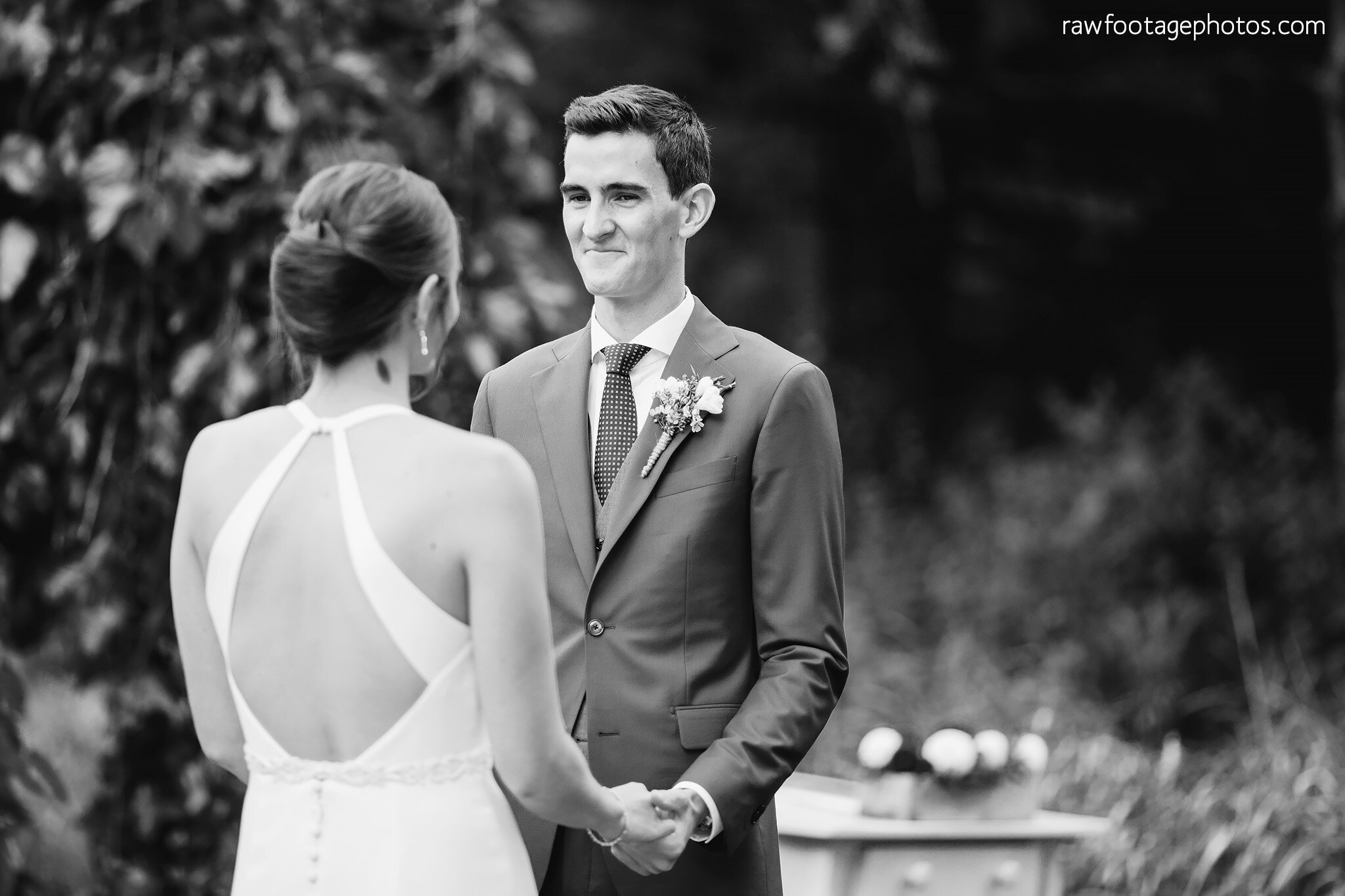 london_ontario_wedding_photographer-backyard_wedding-country_wedding-farm_wedding-first_look-ourdoor_ceremony-barn_reception-raw_footage_photography058.jpg