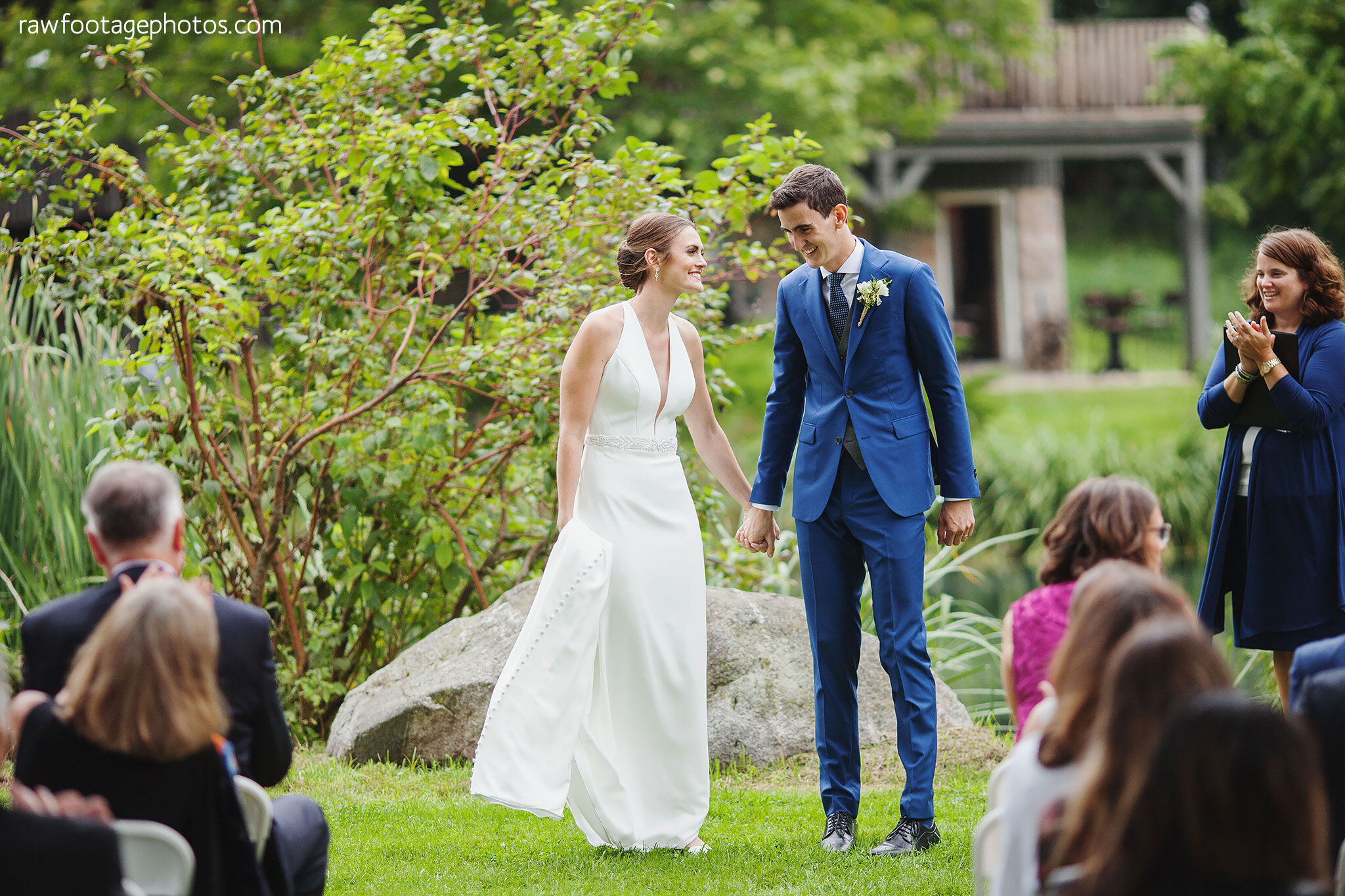 london_ontario_wedding_photographer-backyard_wedding-country_wedding-farm_wedding-first_look-ourdoor_ceremony-barn_reception-raw_footage_photography070.jpg