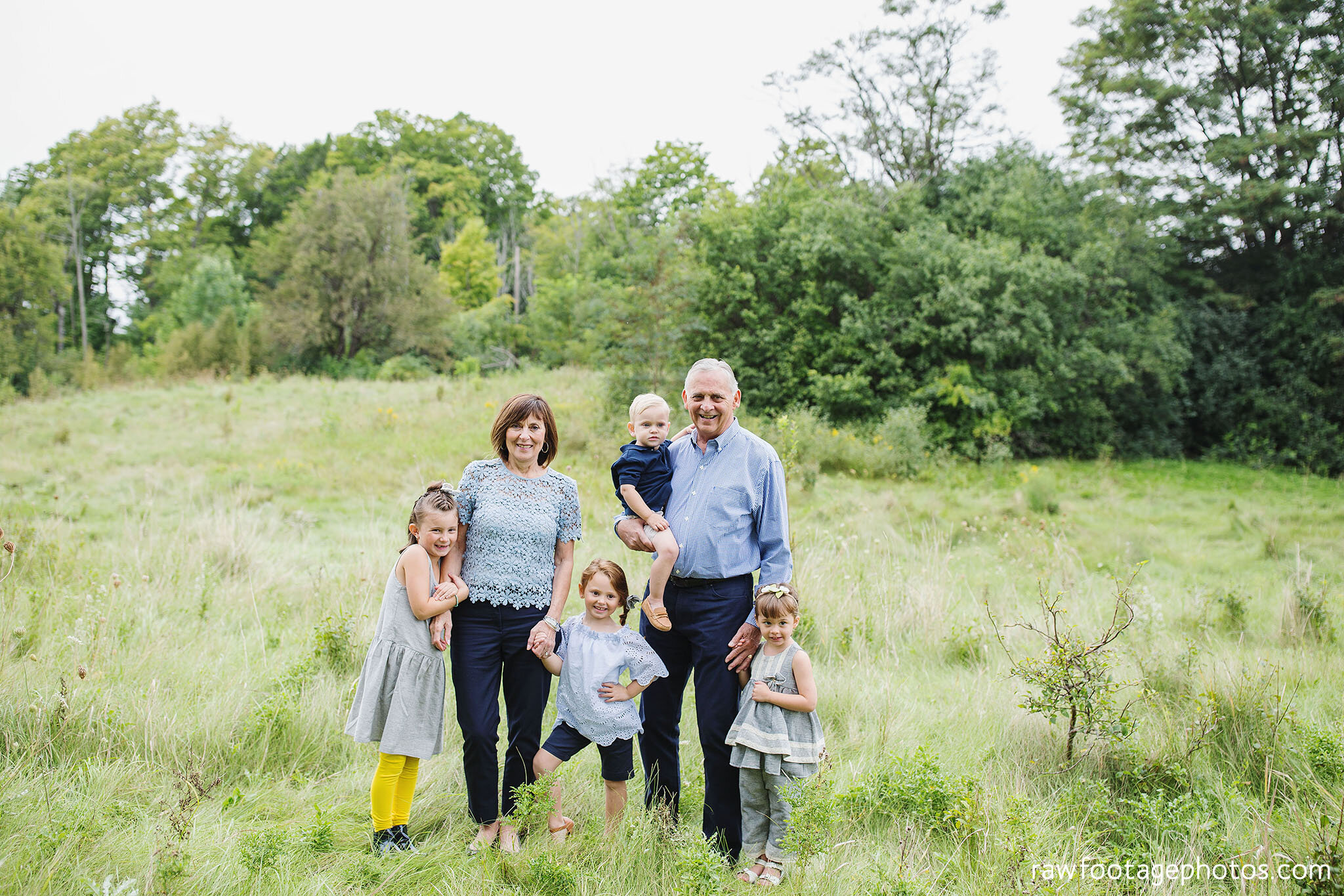 raw_footage_photography-london_ontario_family_photographer-woodsy_extended_family_session-grandparents-002.jpg