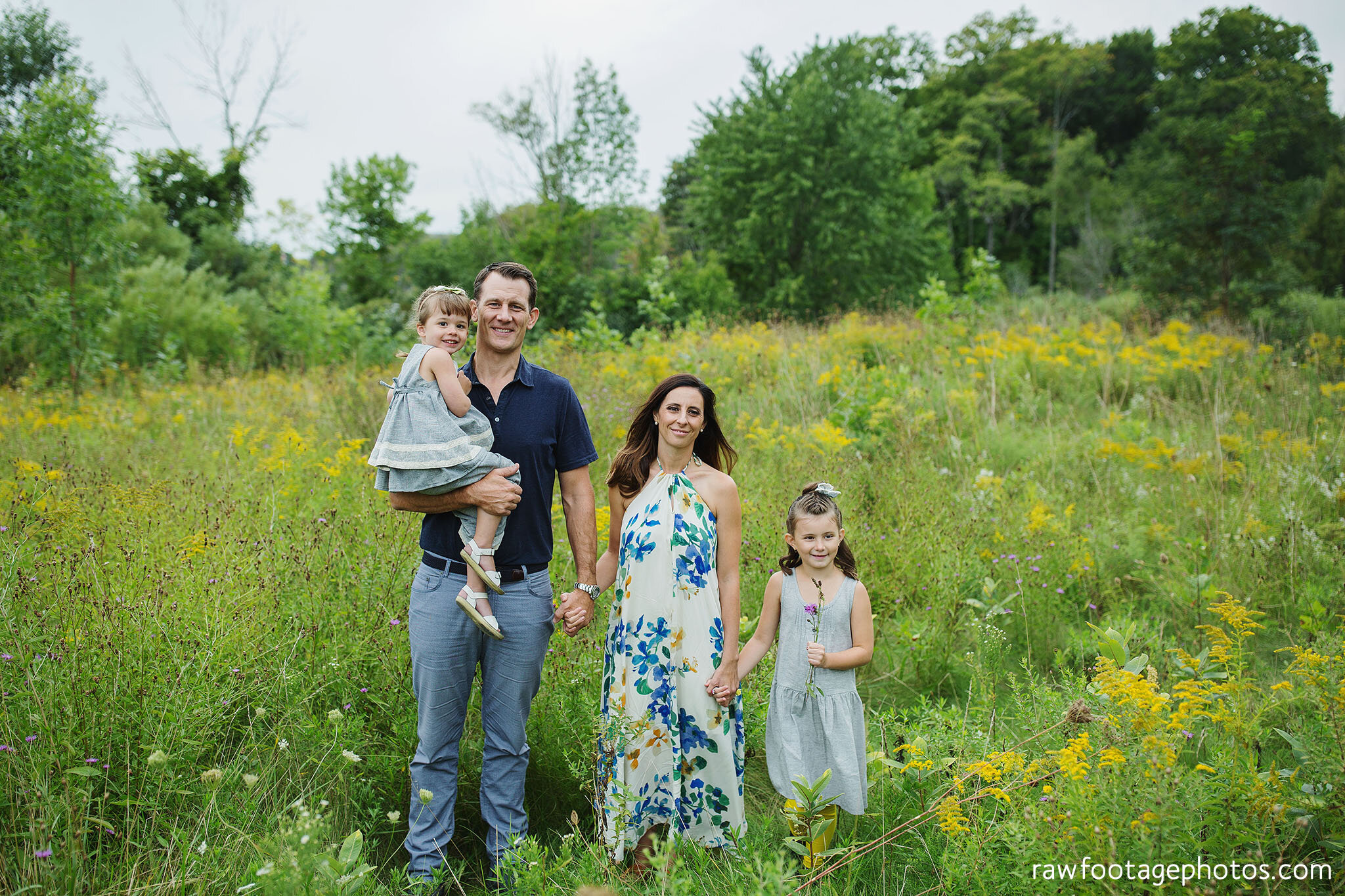 raw_footage_photography-london_ontario_family_photographer-woodsy_extended_family_session-grandparents-011.jpg