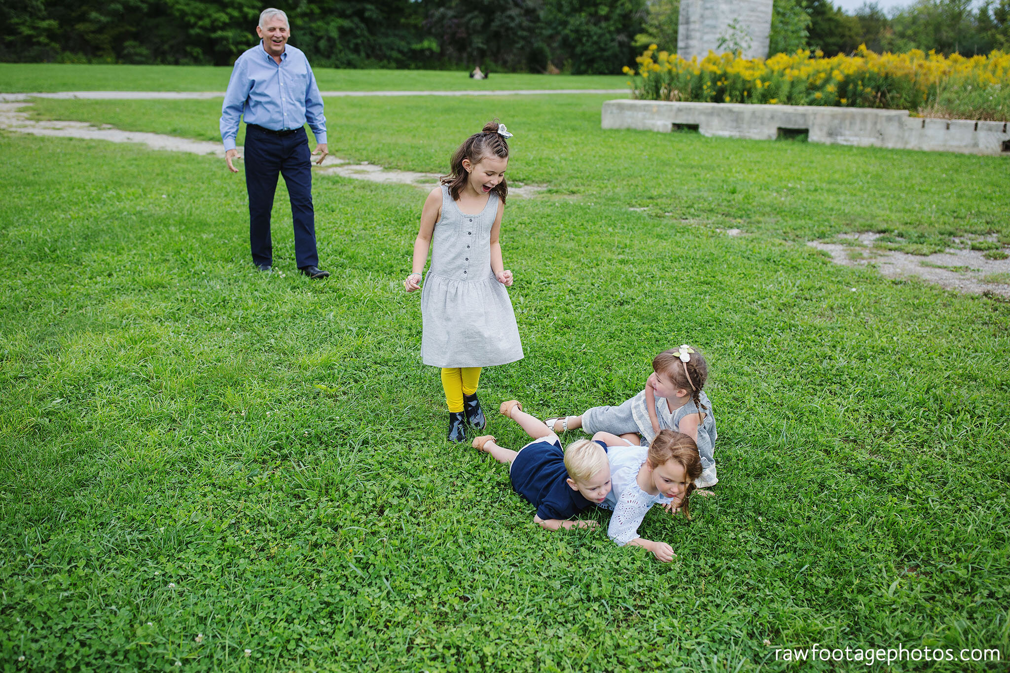 raw_footage_photography-london_ontario_family_photographer-woodsy_extended_family_session-grandparents-034.jpg