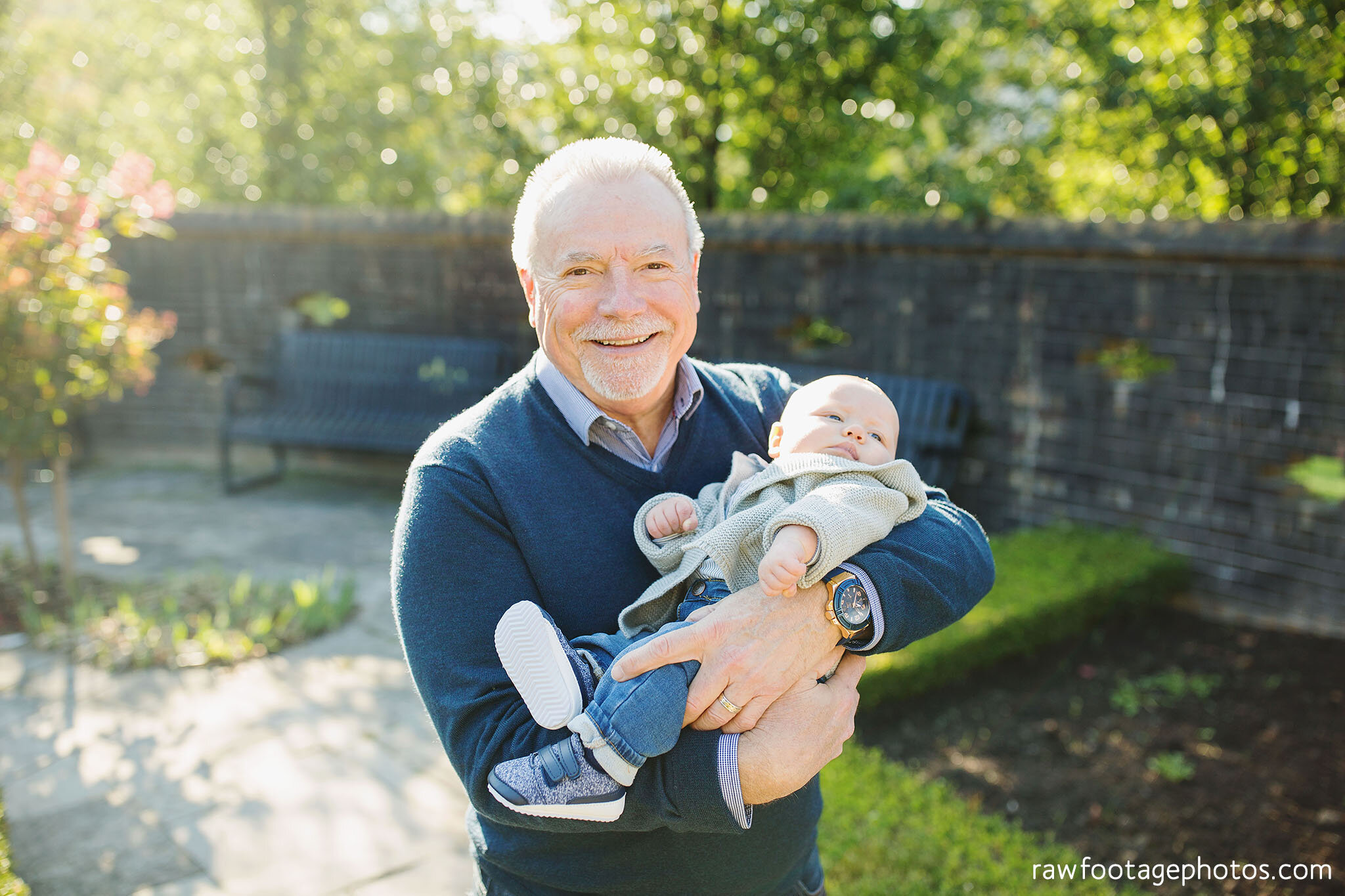 raw_footage_photography-london_ontario_family_photographer-fall_extended_family_session-grandparents-006.jpg