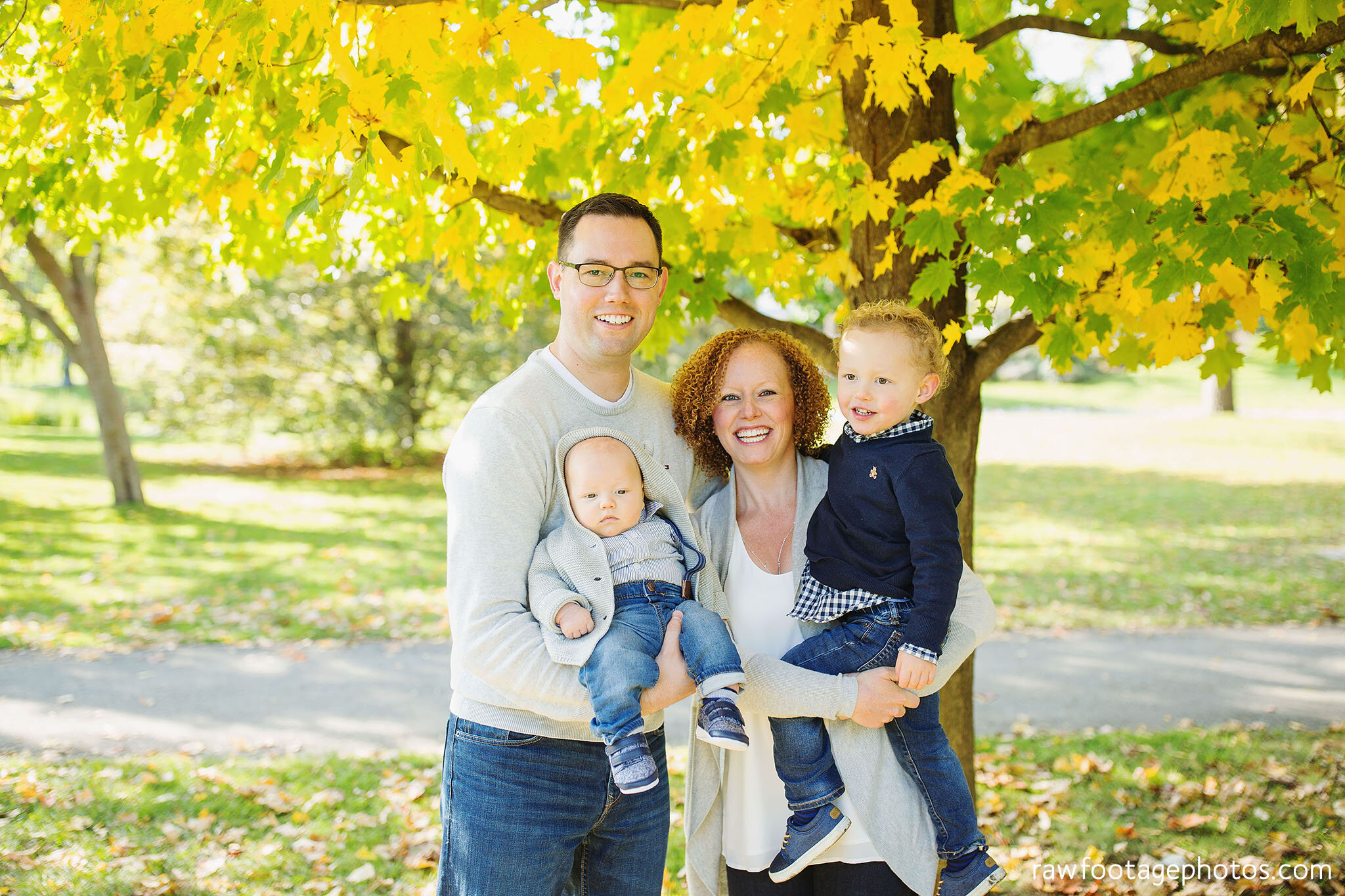 raw_footage_photography-london_ontario_family_photographer-fall_extended_family_session-grandparents-020.jpg