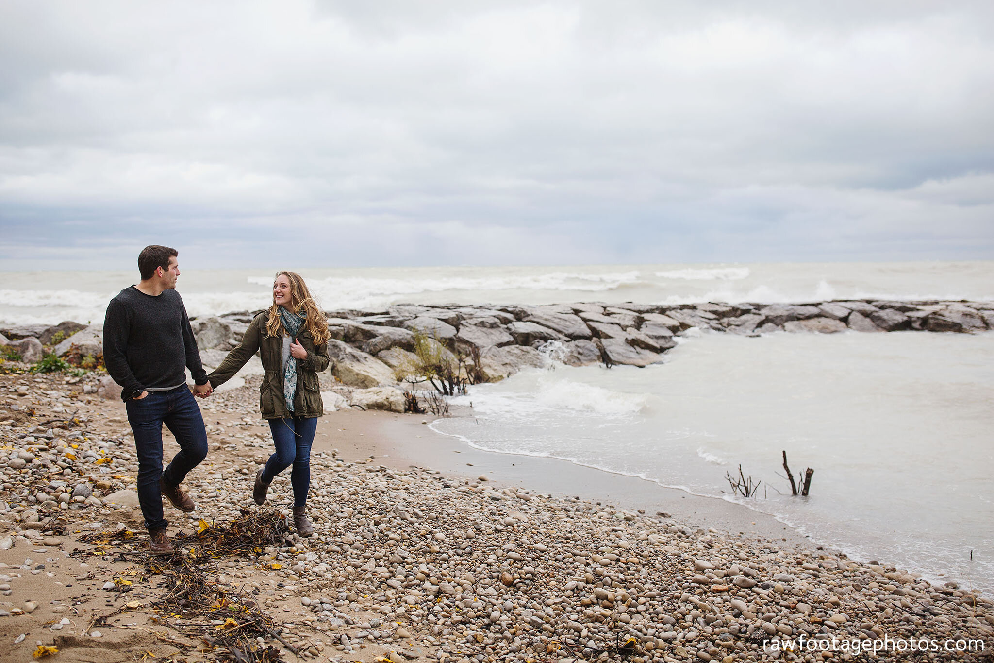 london_ontario_wedding_photographer-goderich_engagement-session-fall_engagement-windy_engagement-raw_footage_photography-001.jpg