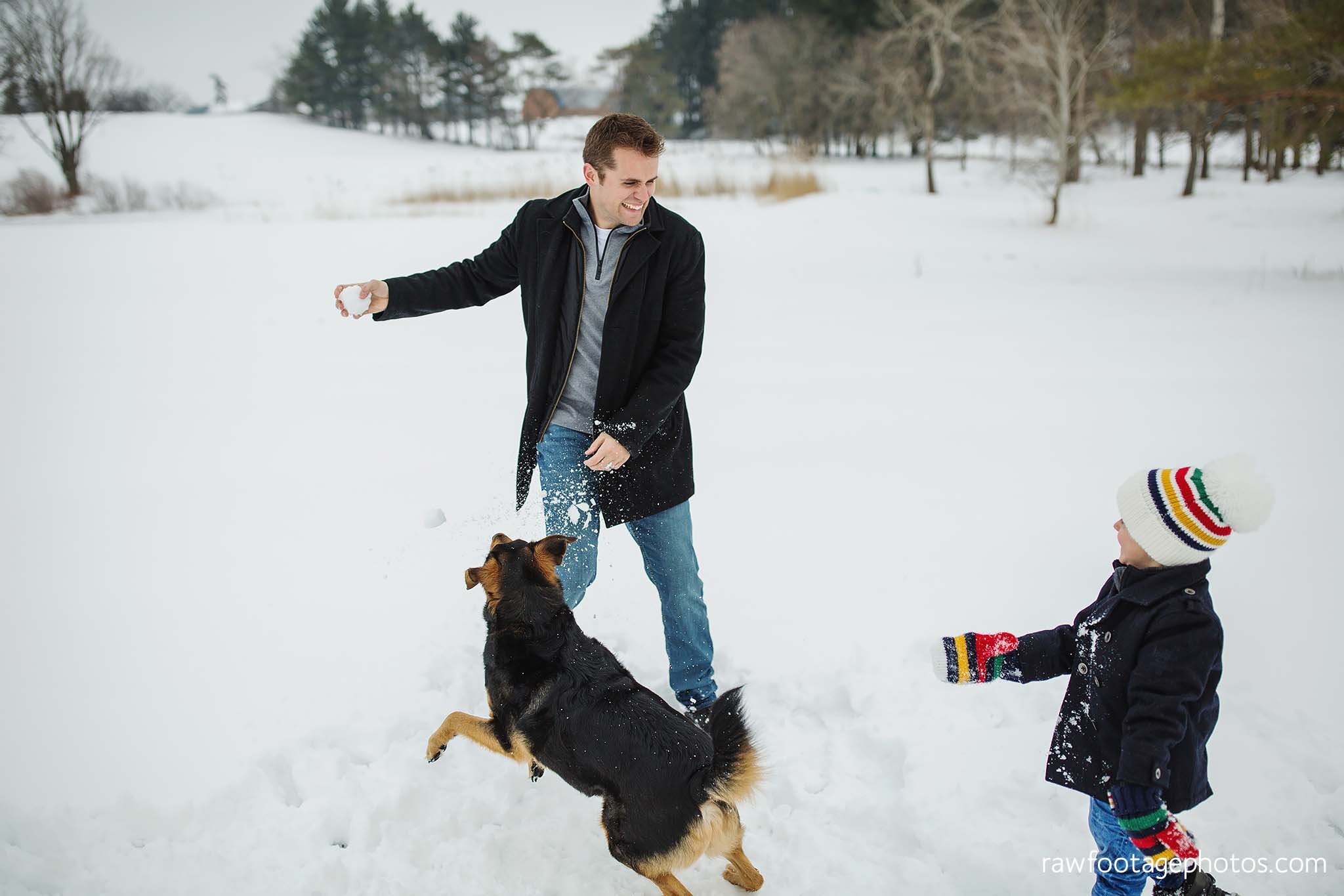 raw_footage_photography-london_ontario_family_photographer-winter_session-snowy_family_photos-family_dog20190202_036.jpg