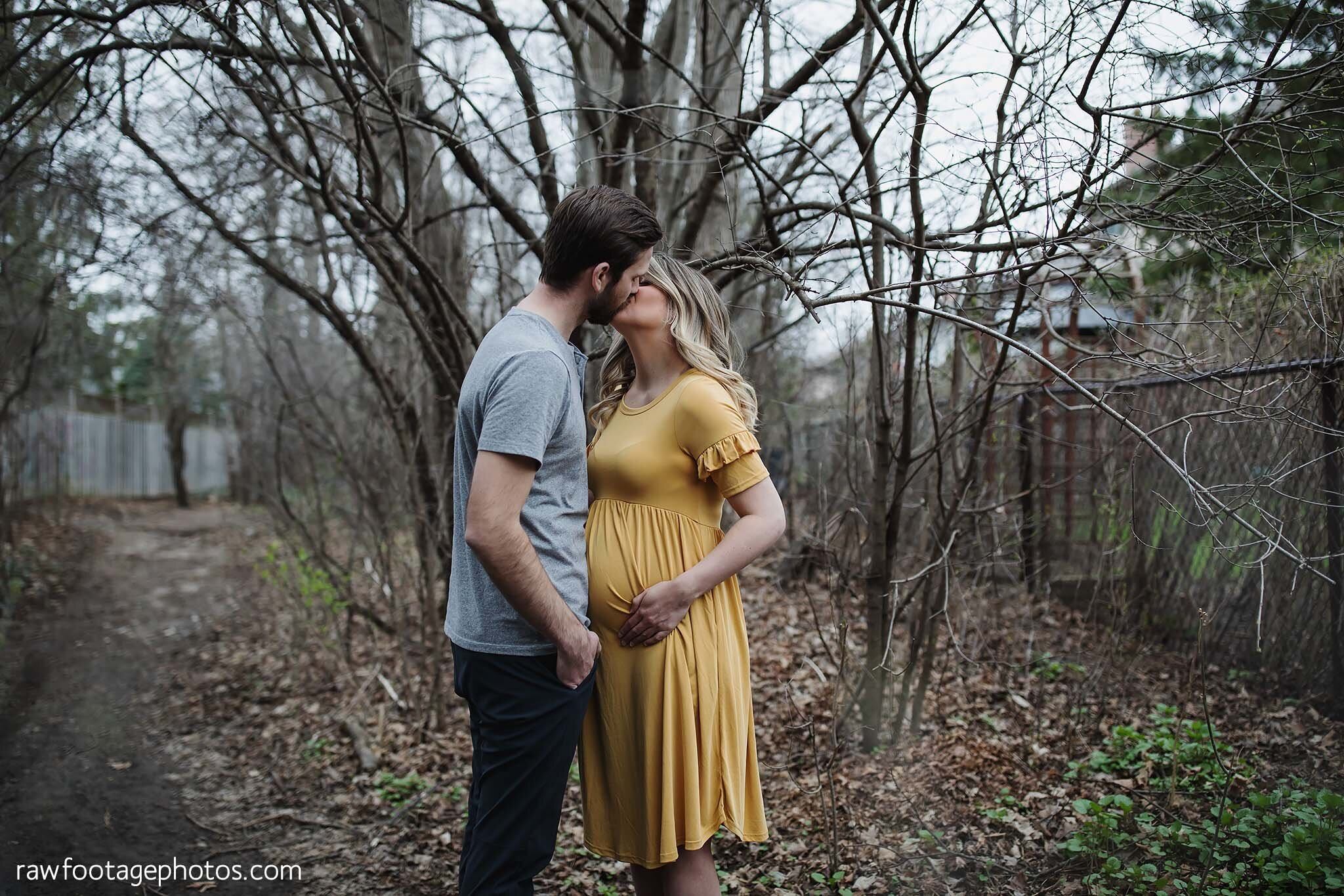 london_ontario_maternity_photographer-raw_footage_photography-in_home_lifestyle_maternity-forest_maternity_session-yellow_maternity_dress_036.jpg