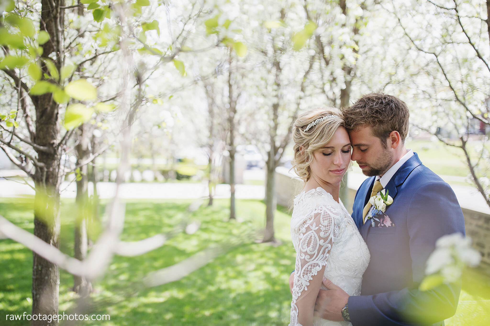 london_ontario_wedding_photographer-spring_wedding-spring_blossoms-raw_footage_photography_028.jpg
