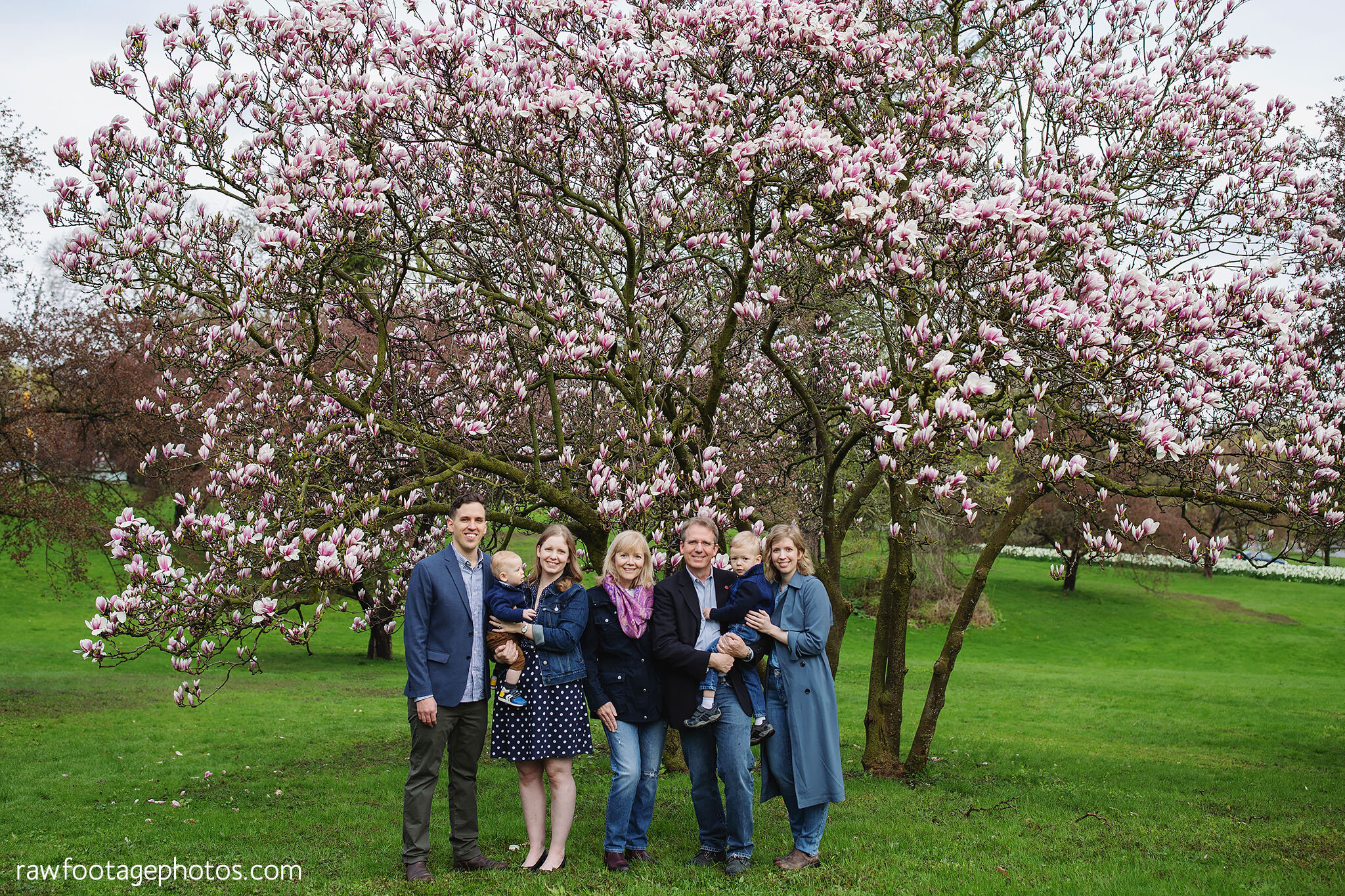 london_ontario_family_photographer-raw_footage_photography-spring_blossoms-extended_family_session-magnolia-blossoms_007.jpg