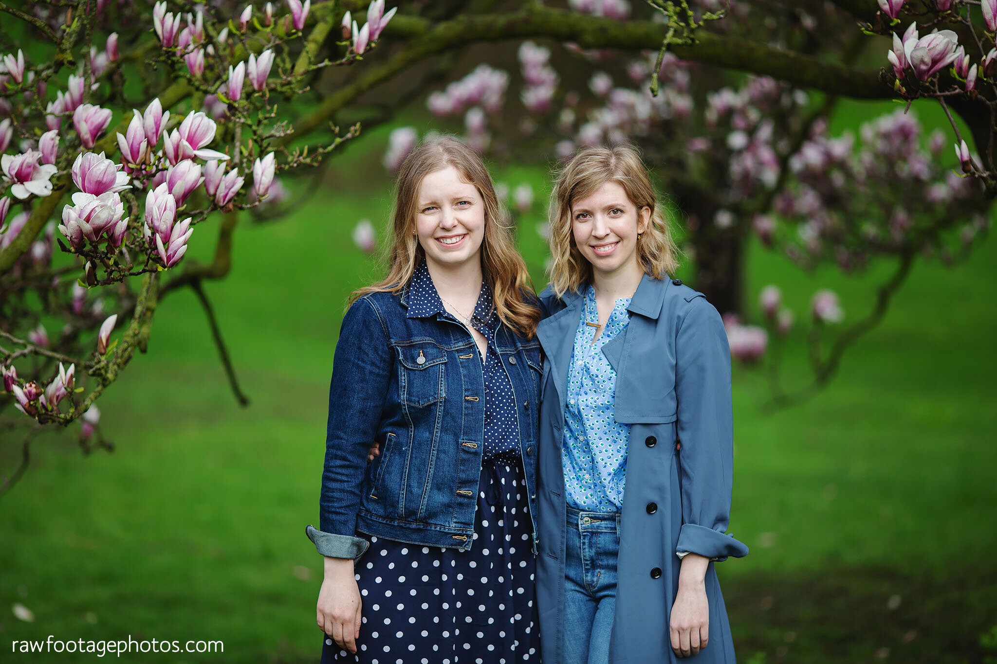 london_ontario_family_photographer-raw_footage_photography-spring_blossoms-extended_family_session-magnolia-blossoms_010.jpg