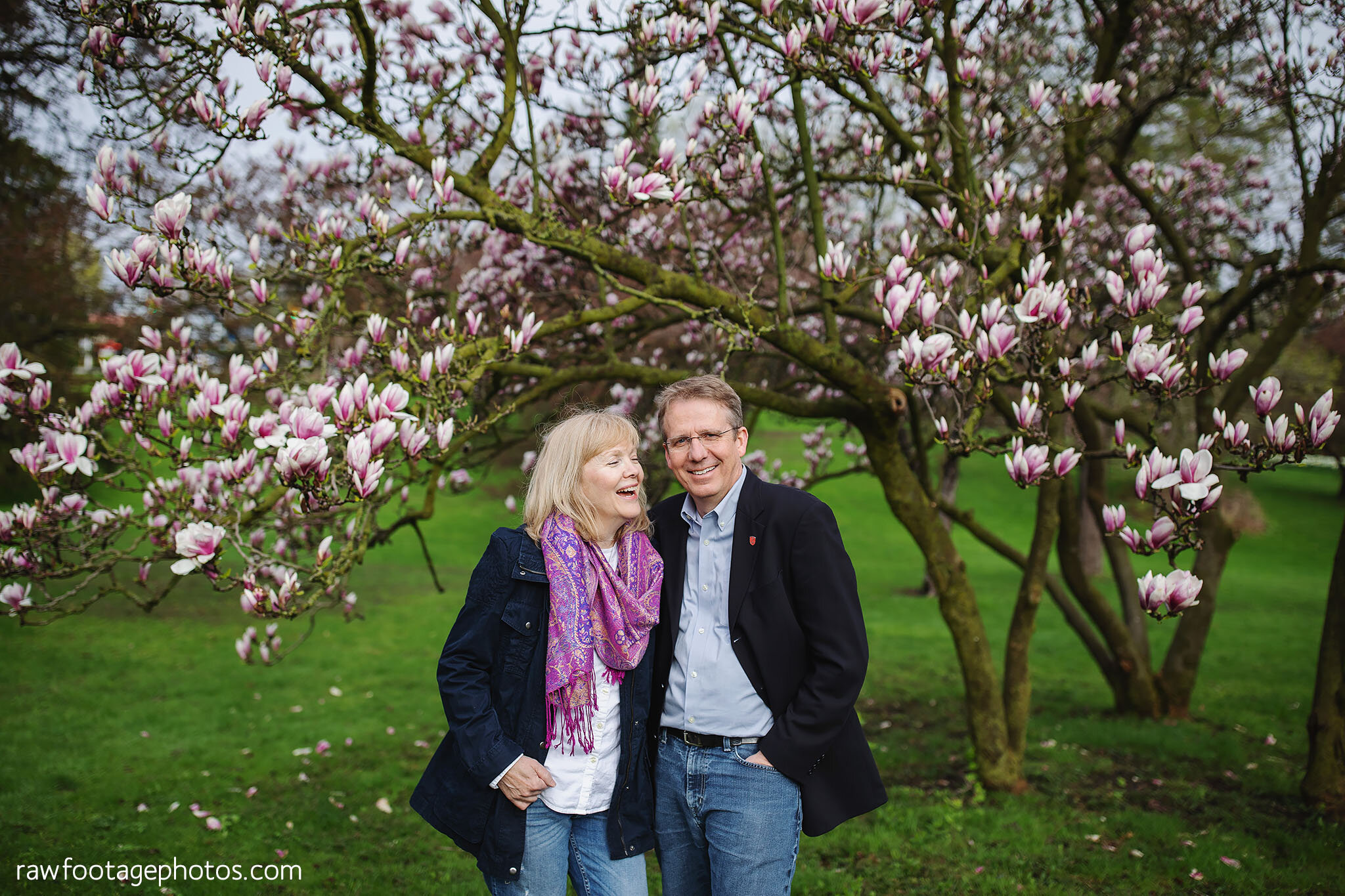london_ontario_family_photographer-raw_footage_photography-spring_blossoms-extended_family_session-magnolia-blossoms_013.jpg