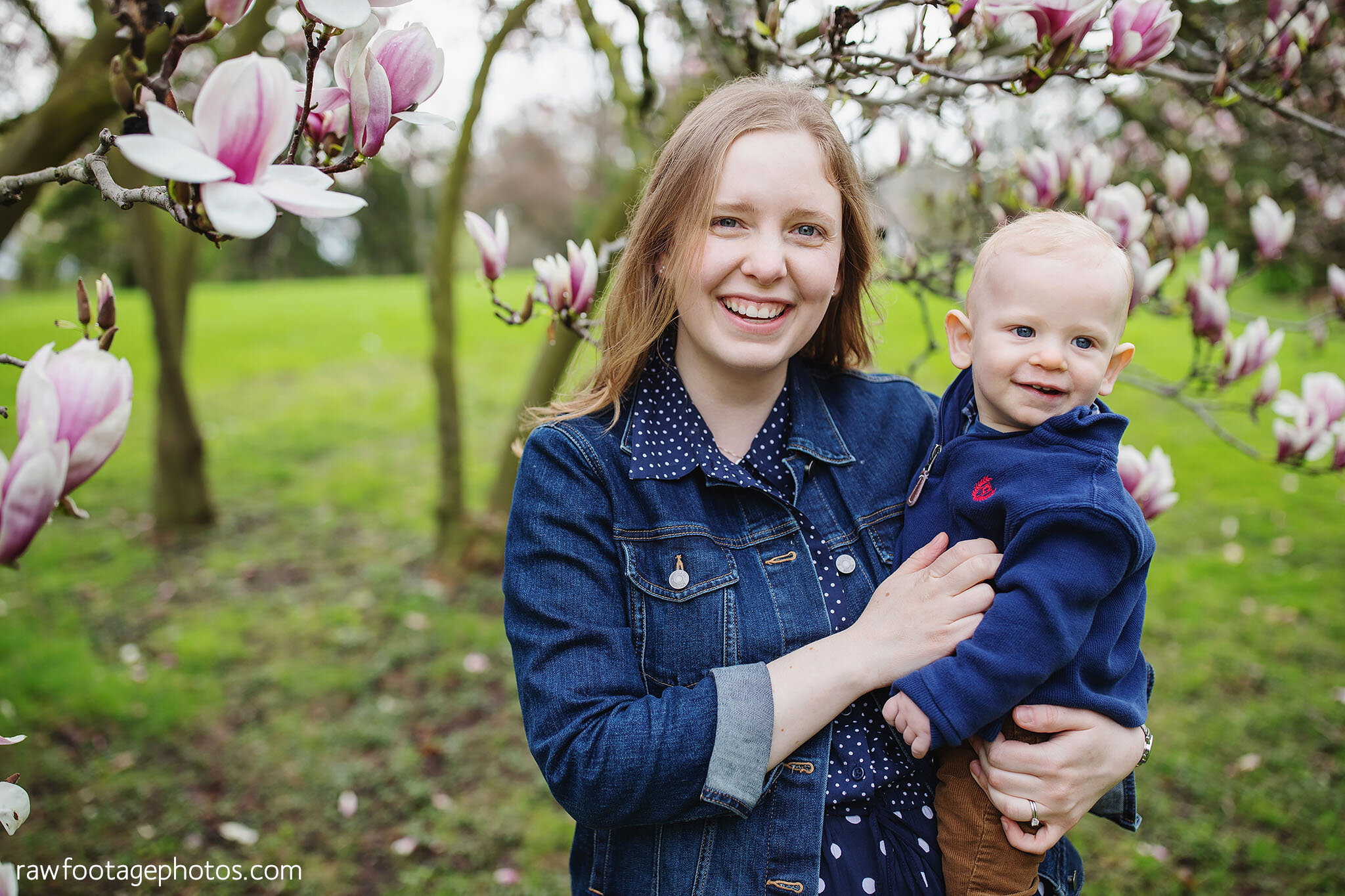 london_ontario_family_photographer-raw_footage_photography-spring_blossoms-extended_family_session-magnolia-blossoms_019.jpg