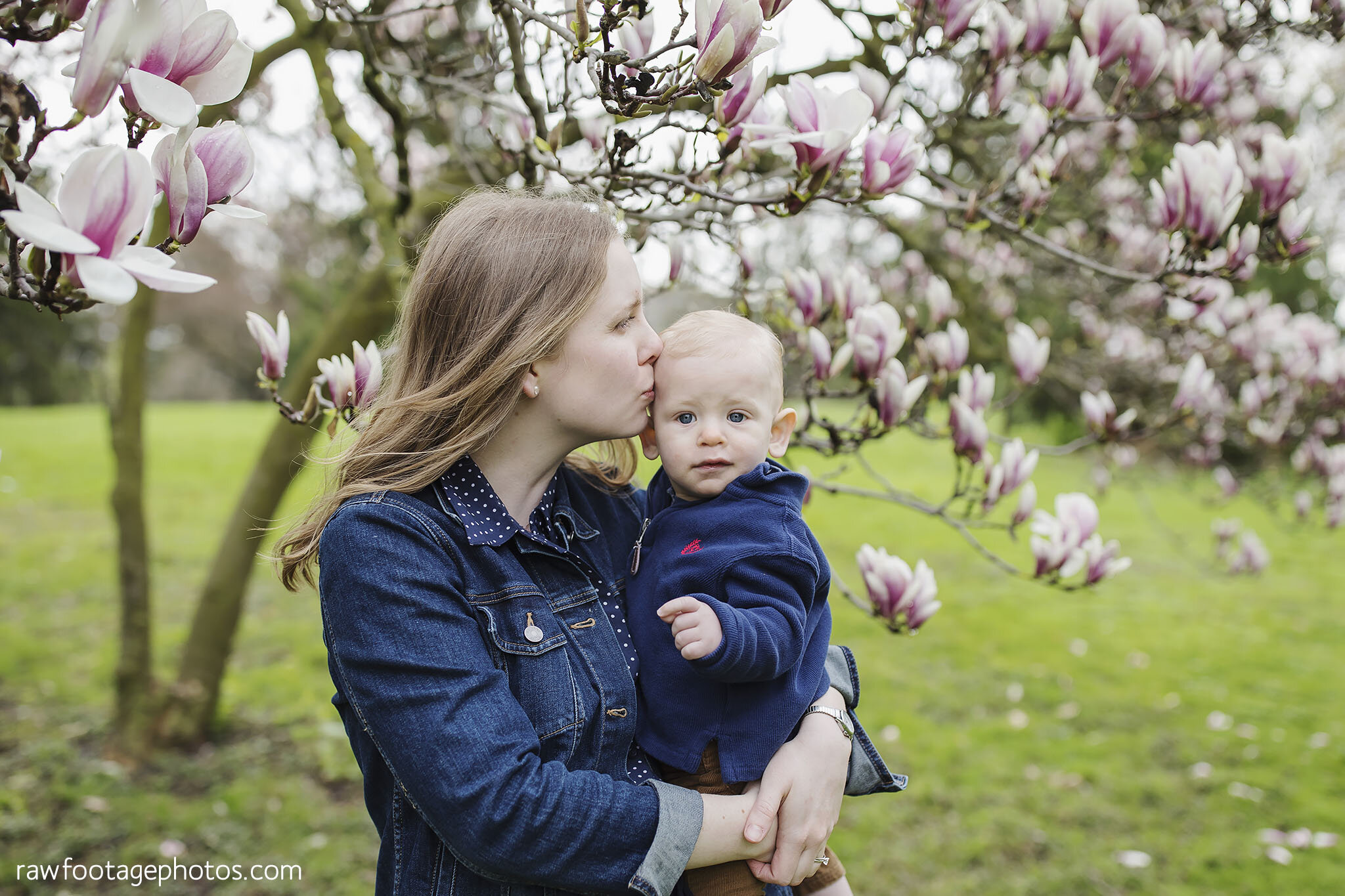 london_ontario_family_photographer-raw_footage_photography-spring_blossoms-extended_family_session-magnolia-blossoms_020.jpg