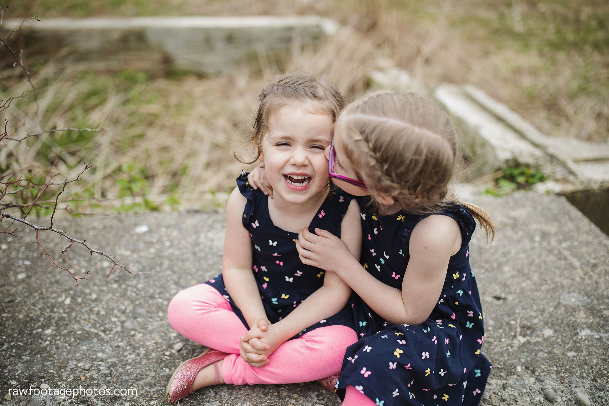 London_Ontario_Family_Photographer-extended_family-Westminster_ponds-forest-woods-nature-grandparents-cousins-grandchildren-siblings-_014.jpg