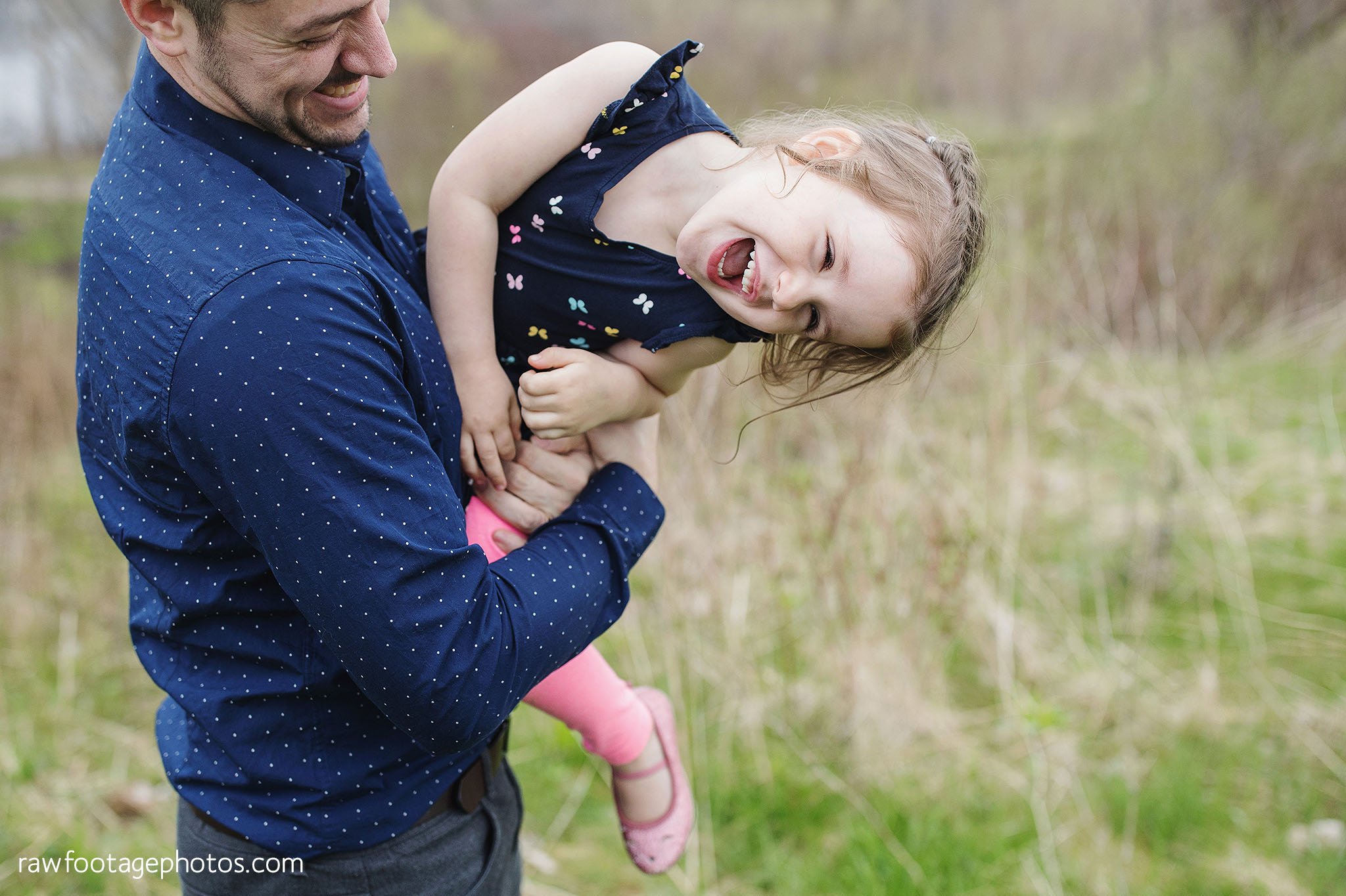 London_Ontario_Family_Photographer-extended_family-Westminster_ponds-forest-woods-nature-grandparents-cousins-grandchildren-siblings-_021.jpg