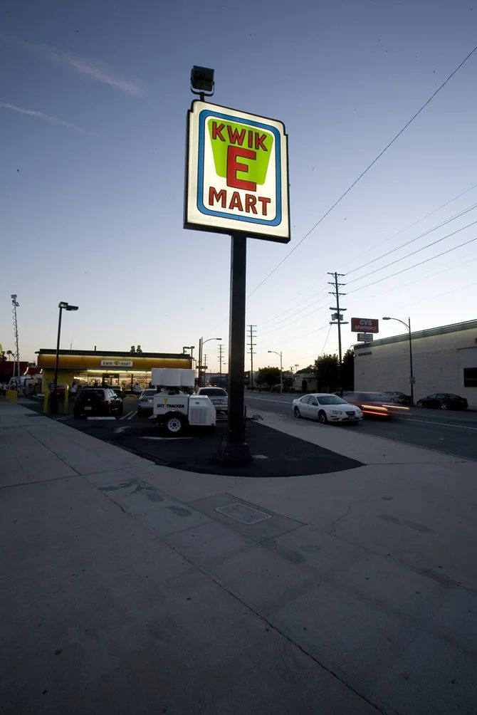 kwik-e-mart-7-eleven-store-exterior-simpsons-movie.jpg