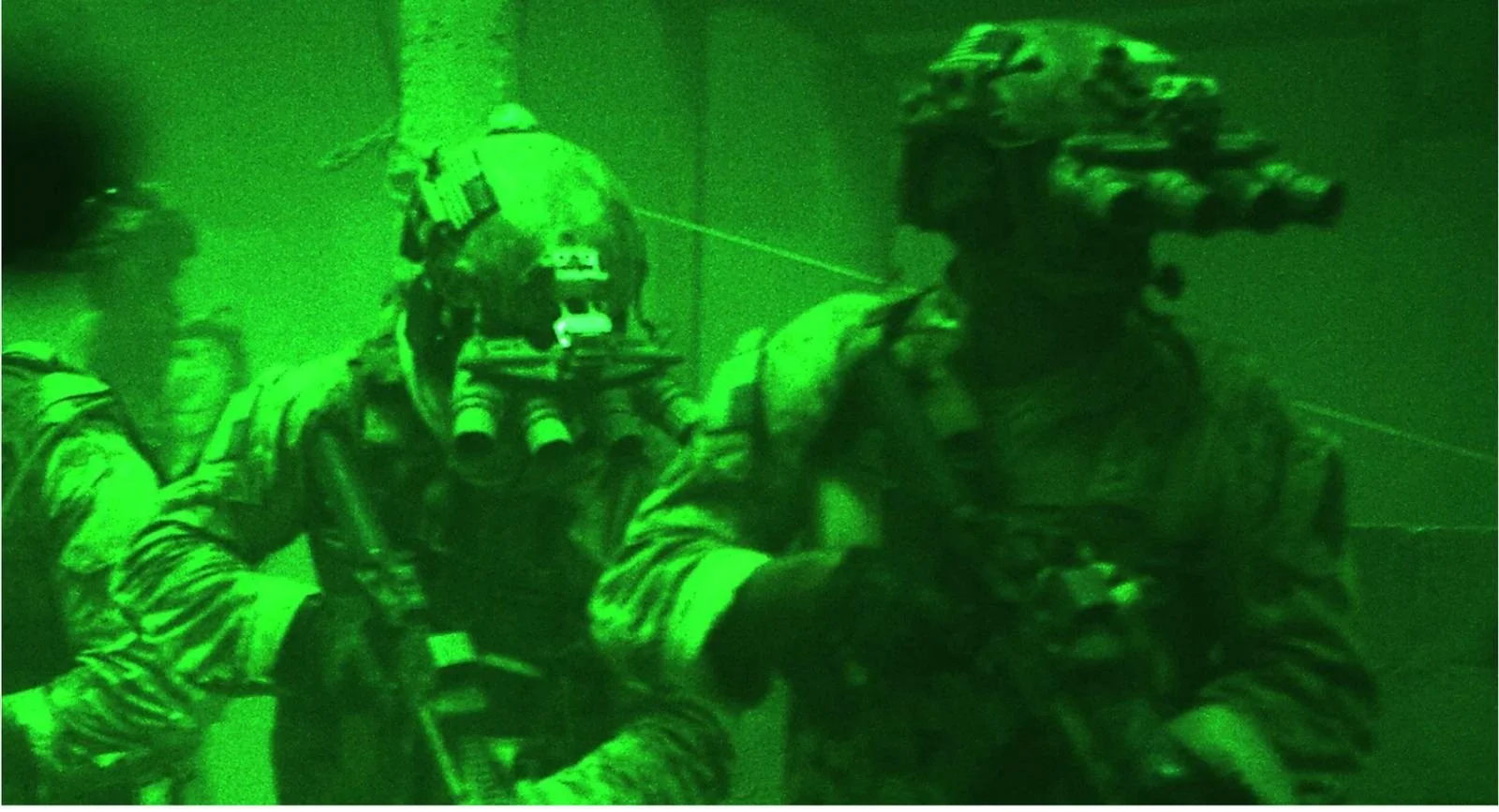 us-navy-seals-night.jpg