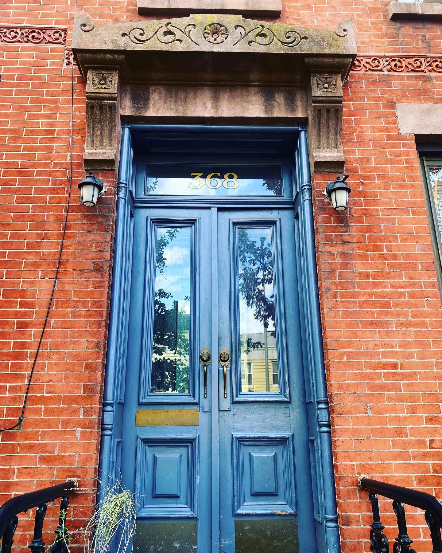 Sweet little blue doors that held so much&hellip; 

Farewell 13th street. 

Seasons change and so do we. So do we&hellip; 

(My 14th year at 368 started a month ago. Longest place I&rsquo;ve ever lived. For those of you who journeyed with me there in