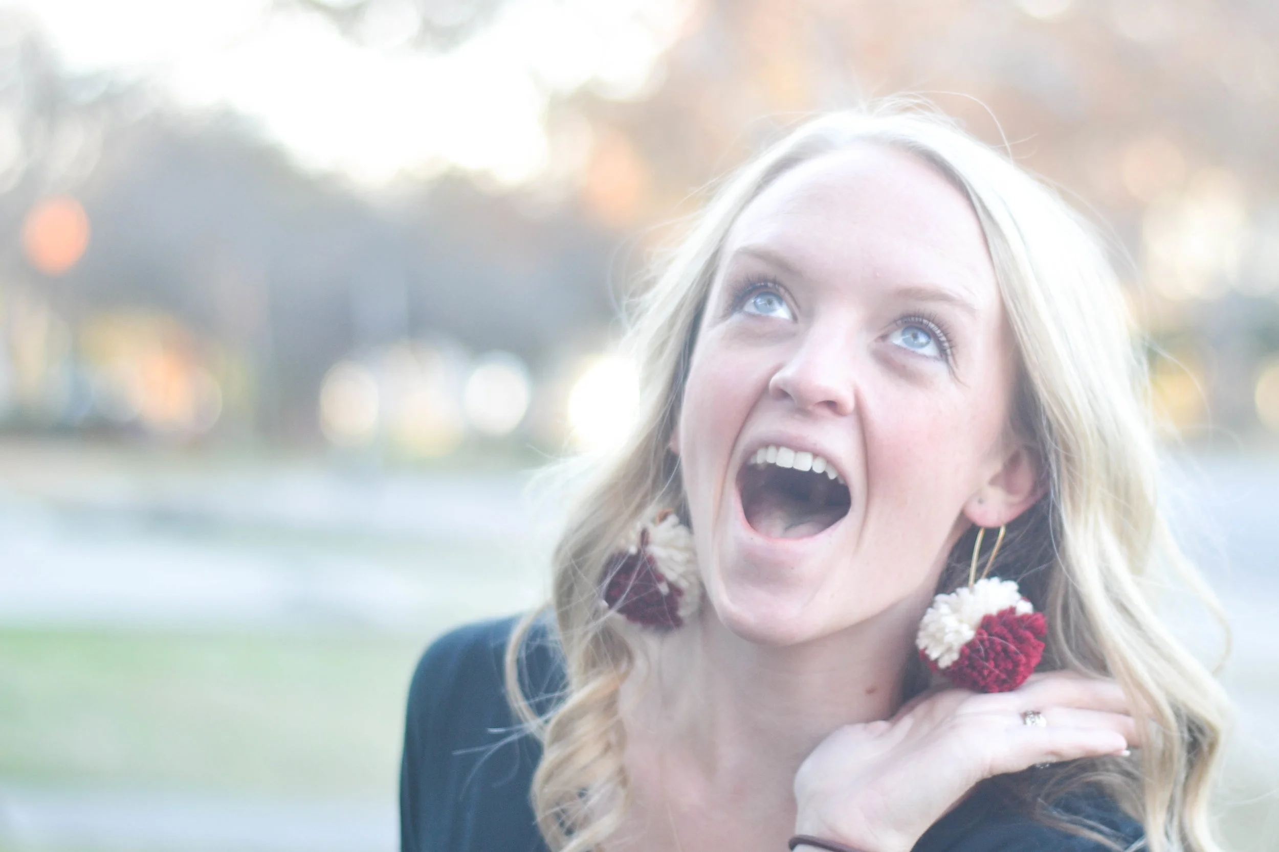 Easy DIY pom pom earring tutorial