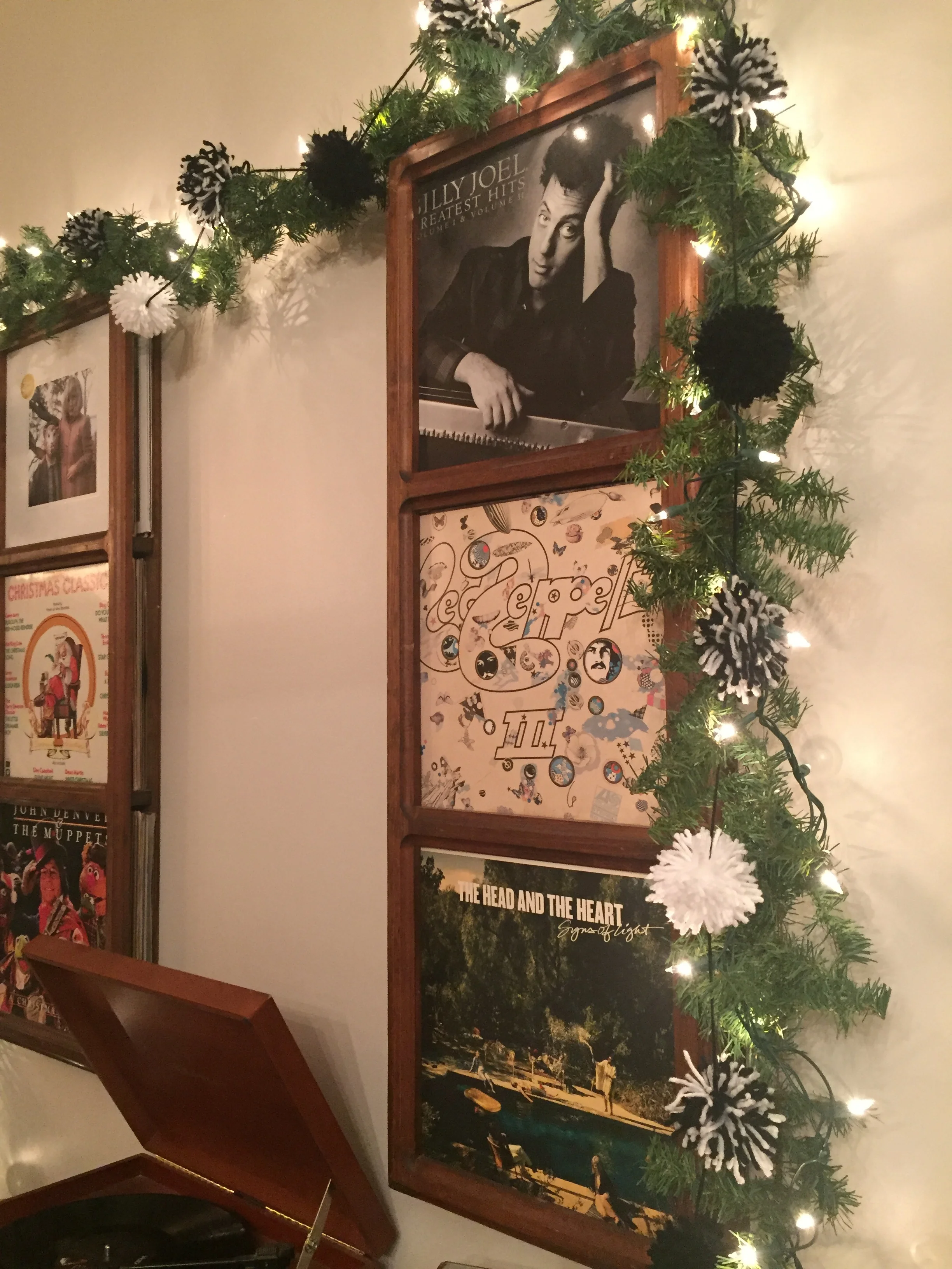 easy diy pom pom garland