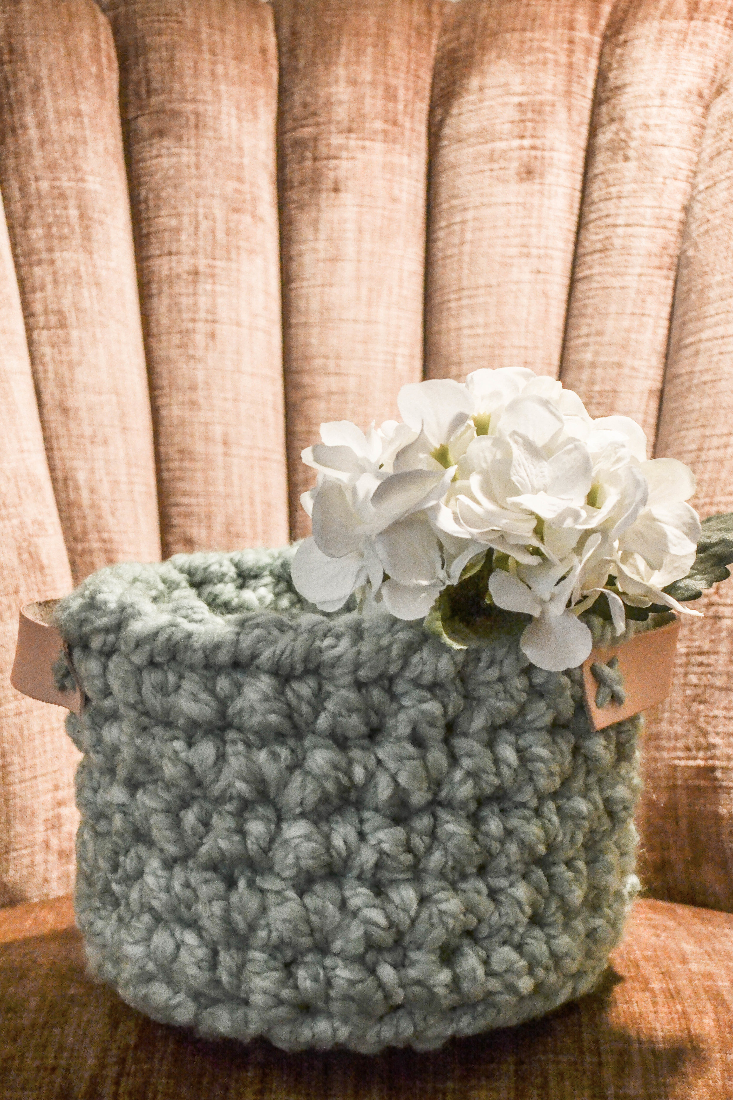 Easy DIY crocheted basket