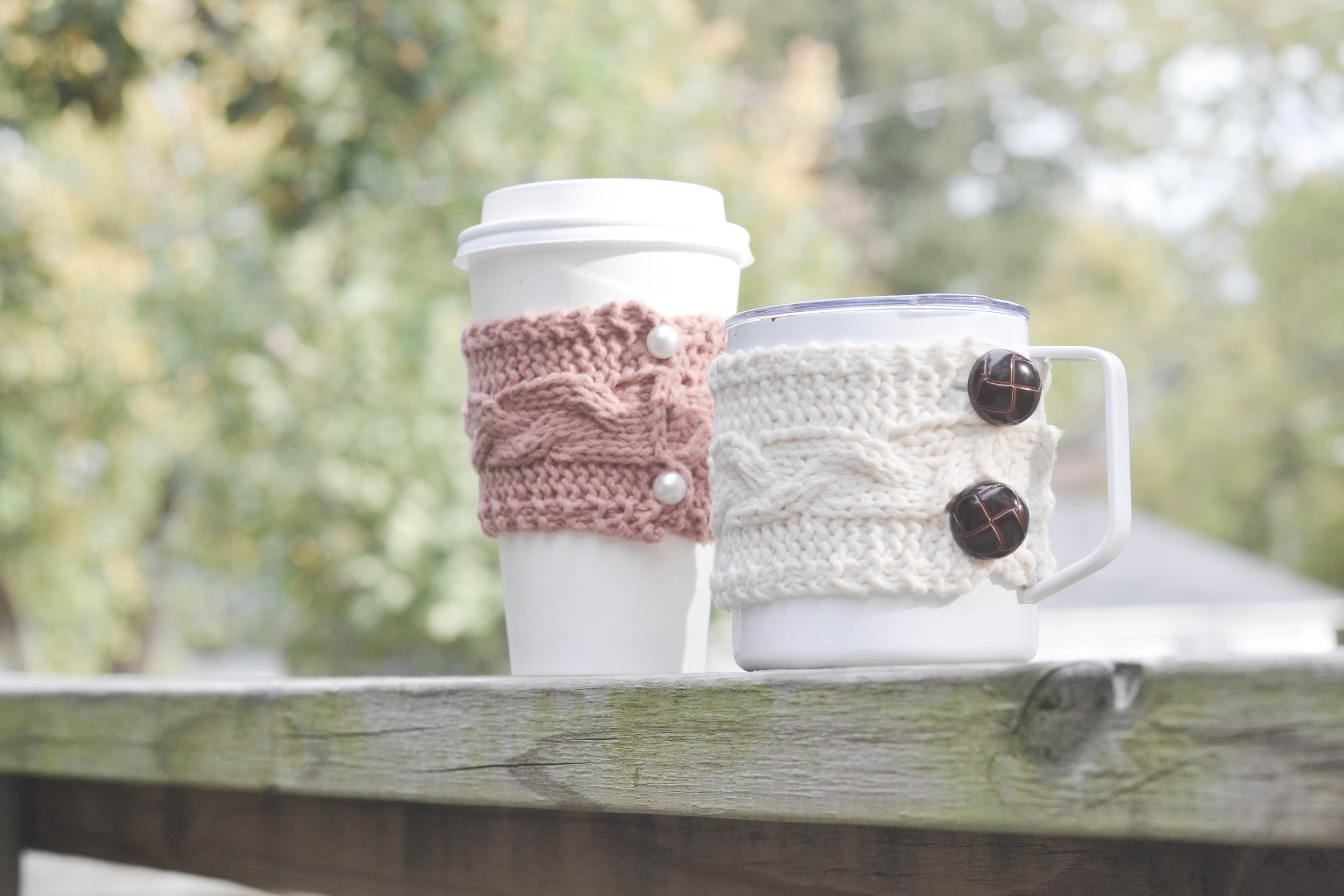 Easy DIY cable knit coffee cozy